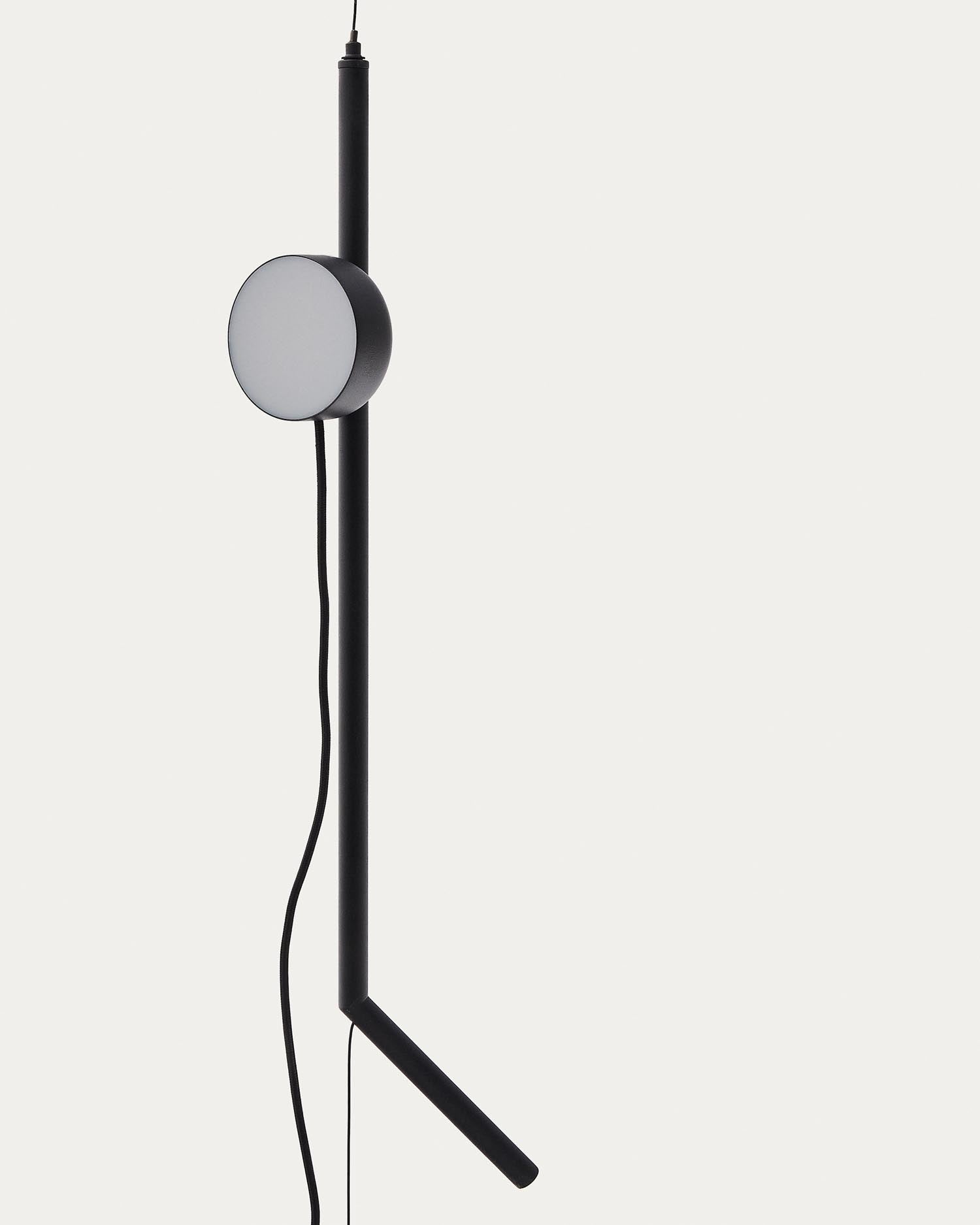 Lampenkonstruktion Orey aus schwarzem Metall mit Multipositionsleuchte  in Schwarz präsentiert im Onlineshop von KAQTU Design AG. Stehleuchte ist von Kave Home