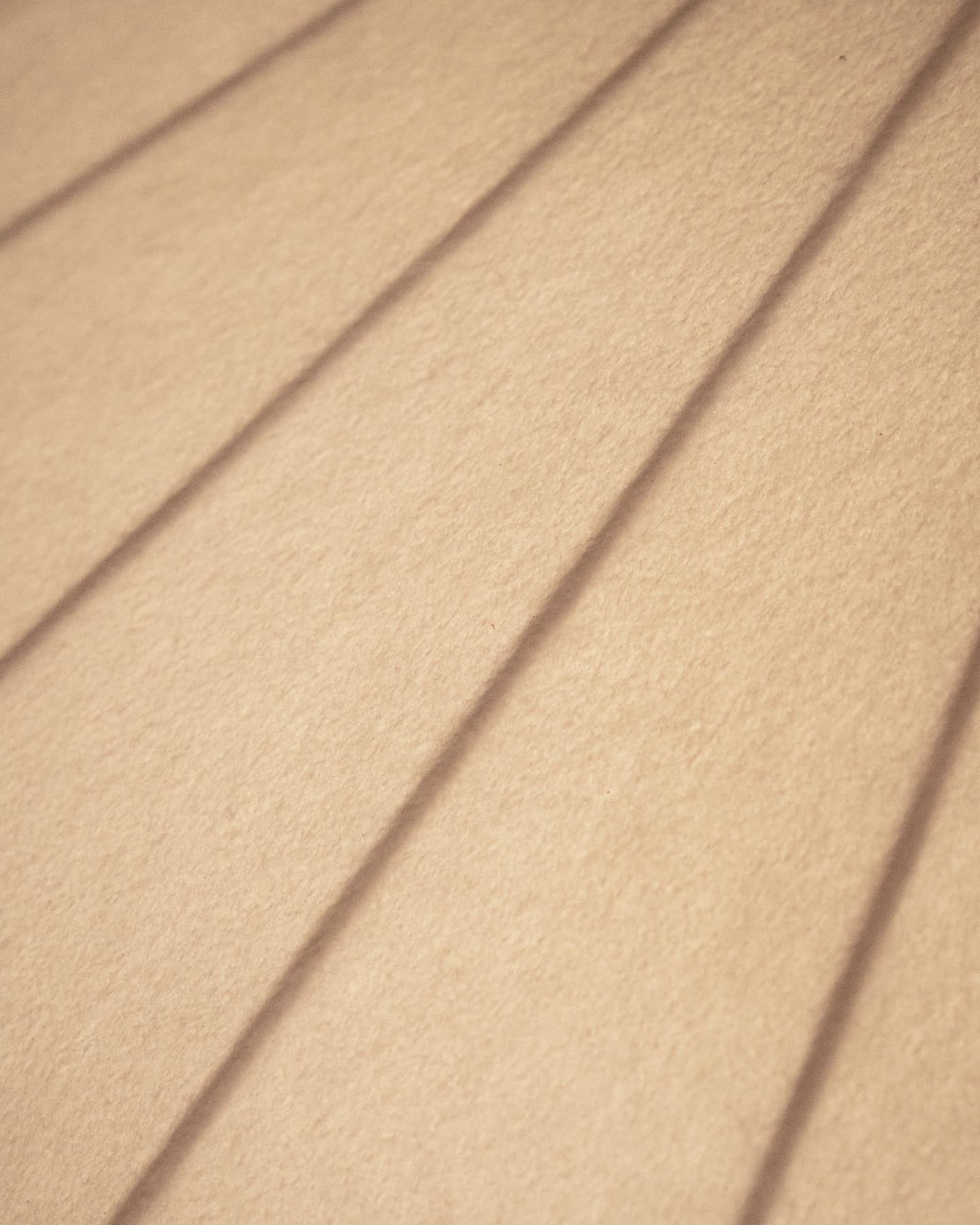 Deckenleuchte Somar aus Synthetikfasern und Stahlstäben, Ø 51 cm in Weiß präsentiert im Onlineshop von KAQTU Design AG. Lampenschirm ist von Kave Home