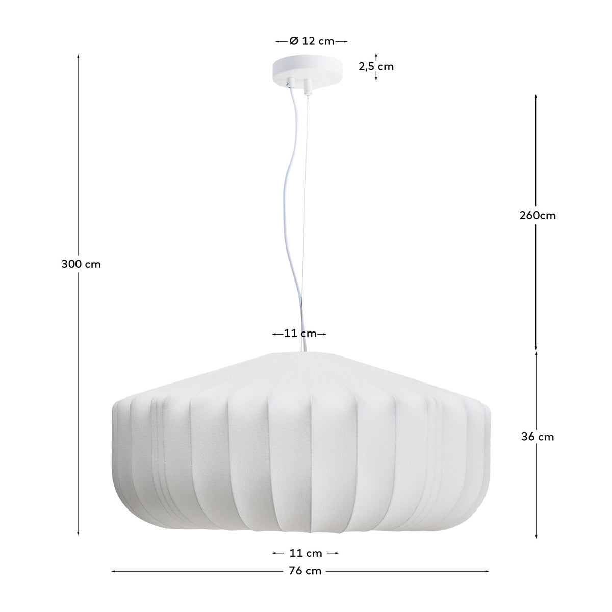 Deckenleuchte Somar aus Synthetikfasern und Stahlstäben, Ø 76 cm in Weiss präsentiert im Onlineshop von KAQTU Design AG. Lampenschirm ist von Kave Home