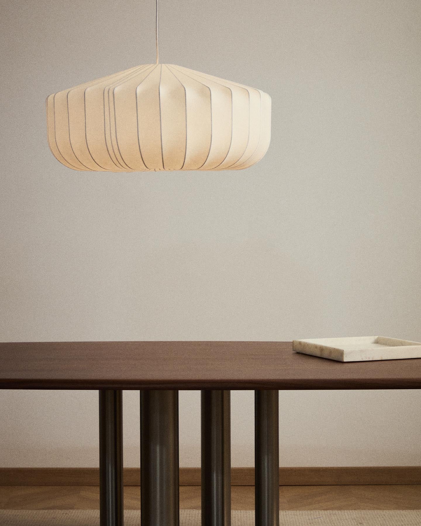 Deckenleuchte Somar aus Synthetikfasern und Stahlstäben, Ø 76 cm in Weiß präsentiert im Onlineshop von KAQTU Design AG. Lampenschirm ist von Kave Home