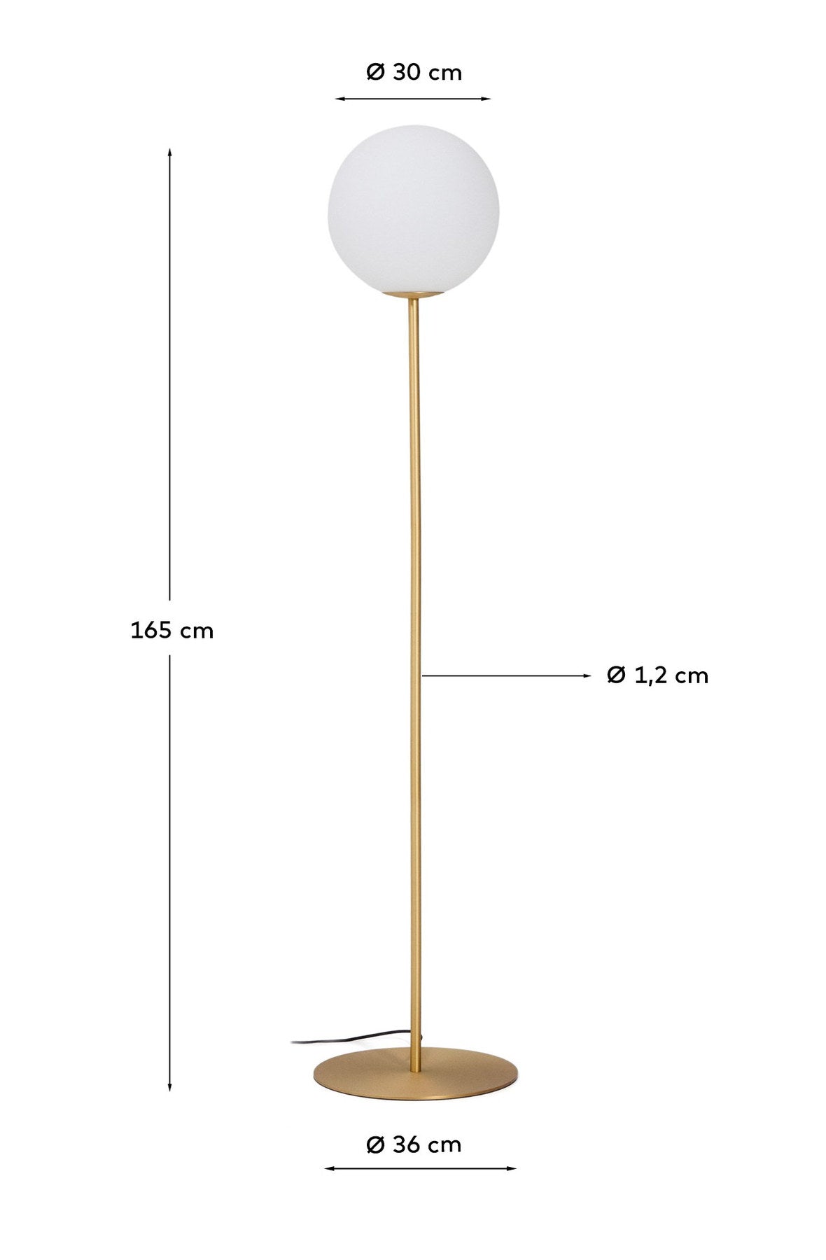 Stehlampe Brisia aus Metall mit gebürstetem Messing-Finish und einer mattierten Glaskugel Ø 30 cm in Gold, Weiss präsentiert im Onlineshop von KAQTU Design AG. Stehleuchte ist von Kave Home