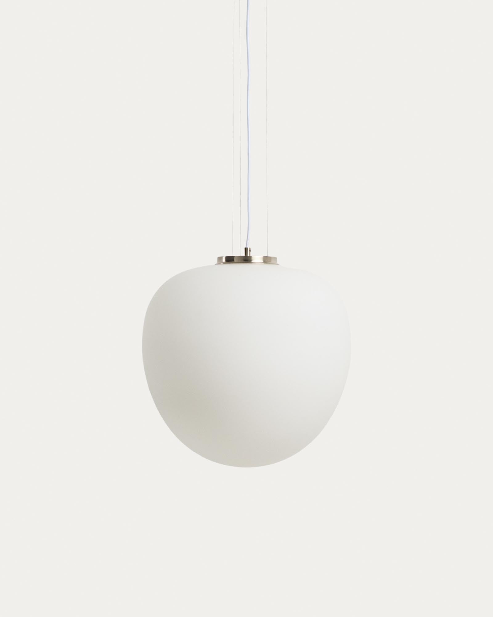 Deckenleuchte Ardali aus Rauchglas und Stahl mit gebürstetem Finish Ø 25 cm in Weiss präsentiert im Onlineshop von KAQTU Design AG. Deckenleuchte ist von Kave Home