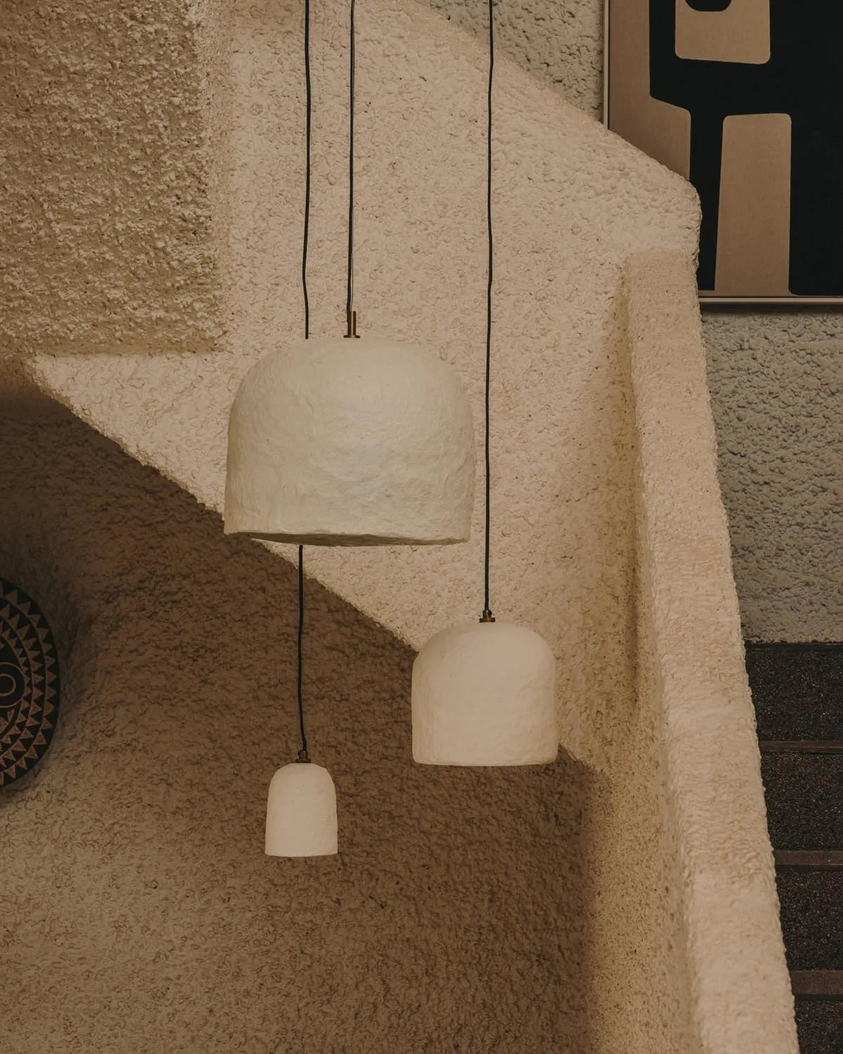 Calvia Deckenlampe aus Papiermaché weiß Ø 25 cm in Weiß präsentiert im Onlineshop von KAQTU Design AG. Deckenleuchte ist von Kave Home