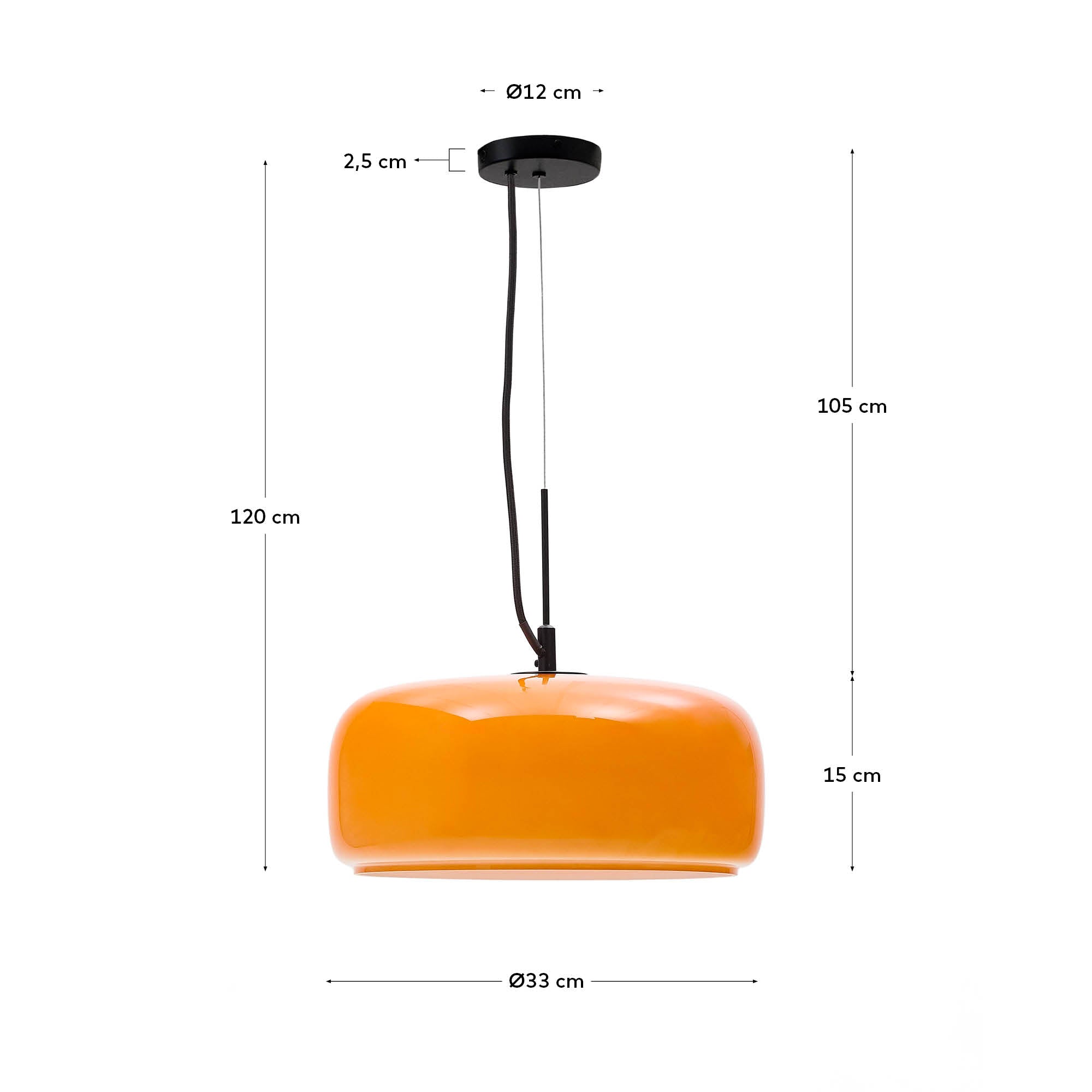 Die Reig Deckenleuchte von Kave Home aus orangefarbenem Glas (Ø 38 cm) vereint modernes Design mit warmem, einladendem Licht.