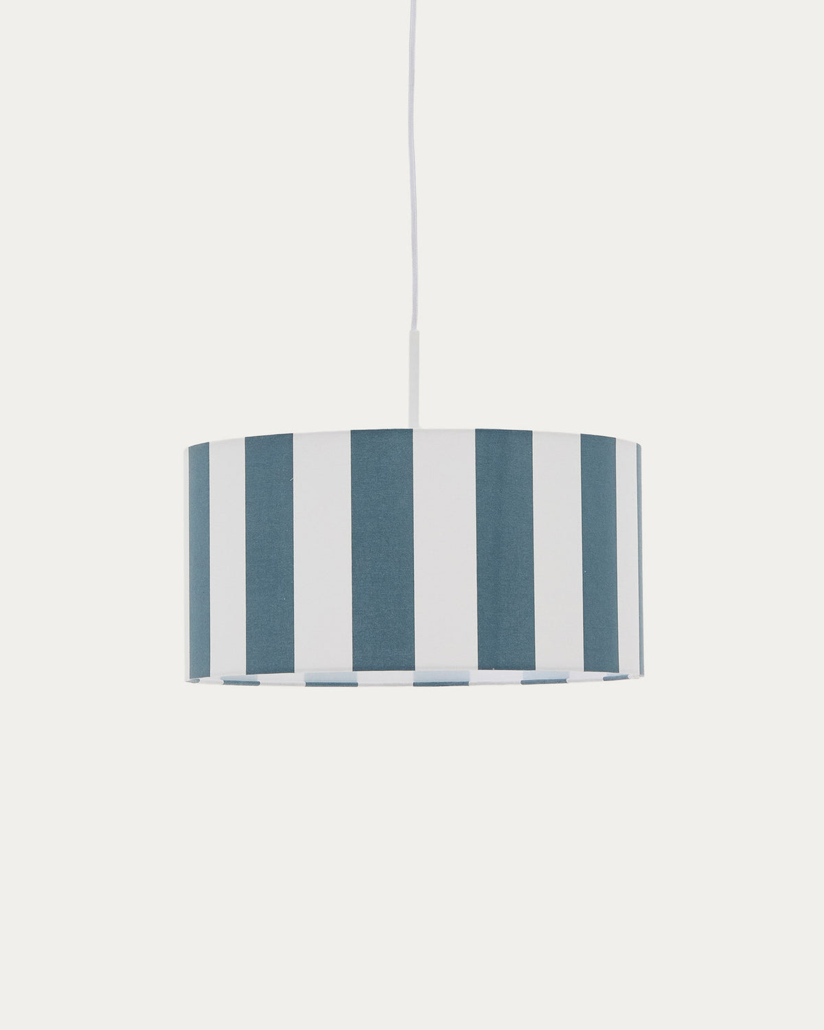 Schirm für Deckenleuchte Ciral mit blauen und weissen Streifen Ø 40 cm in Blau präsentiert im Onlineshop von KAQTU Design AG. Pendelleuchte ist von Kave Home