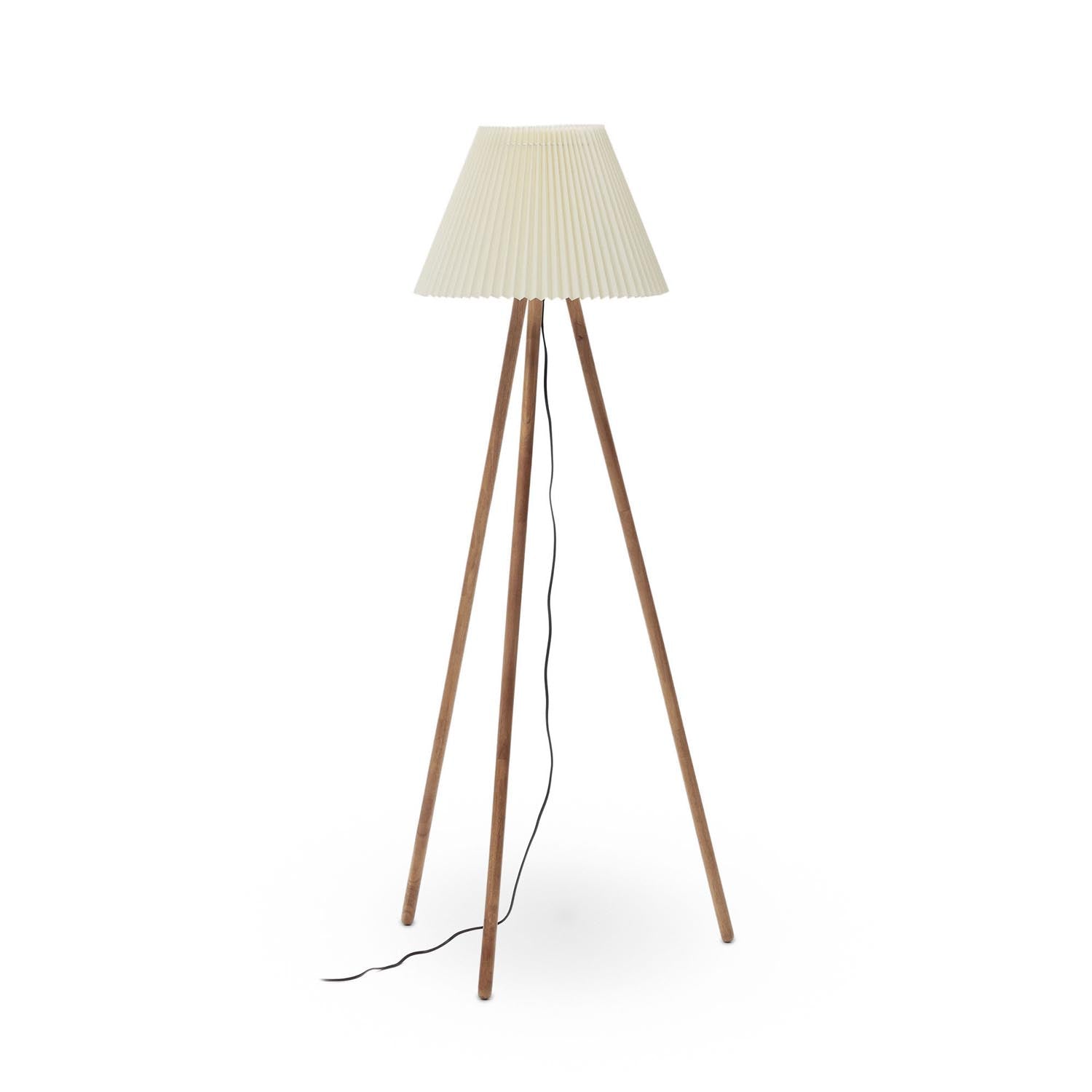 Benicarlo Stehlampe aus Kautschukholz mit natürlichem Finish und Beige in Beige präsentiert im Onlineshop von KAQTU Design AG. Stehleuchte ist von Kave Home