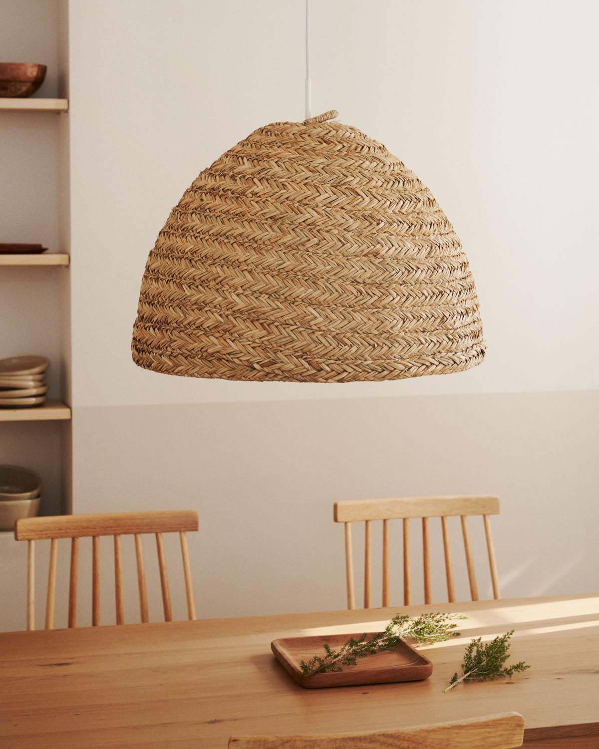 Fonteta Lampenschirm für Pendelleuchte aus Naturfasern mit natürlchem Finish Ø 60 cm in Natur präsentiert im Onlineshop von KAQTU Design AG. Lampenschirm ist von Kave Home