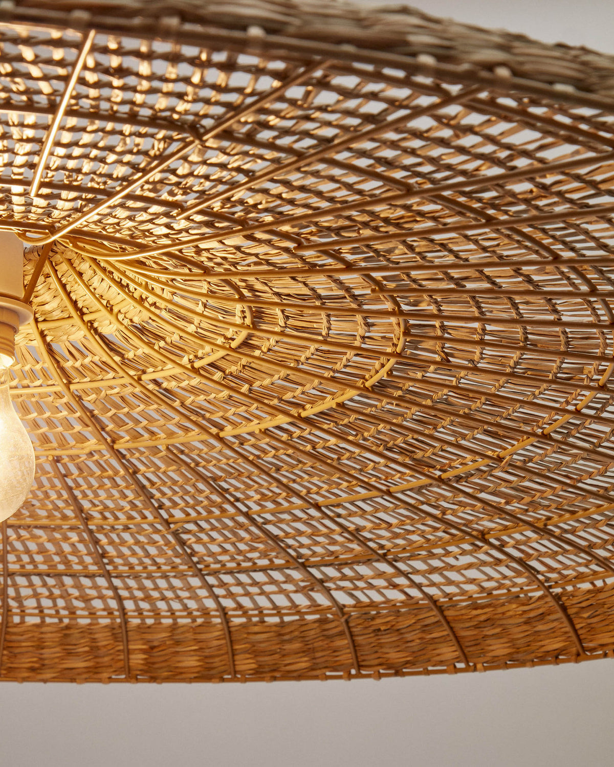 Cruilles Lampenschirm für Pendelleuchte aus Naturfasern mit natürlchem Finish Ø 100 cm in Natur präsentiert im Onlineshop von KAQTU Design AG. Lampenschirm ist von Kave Home