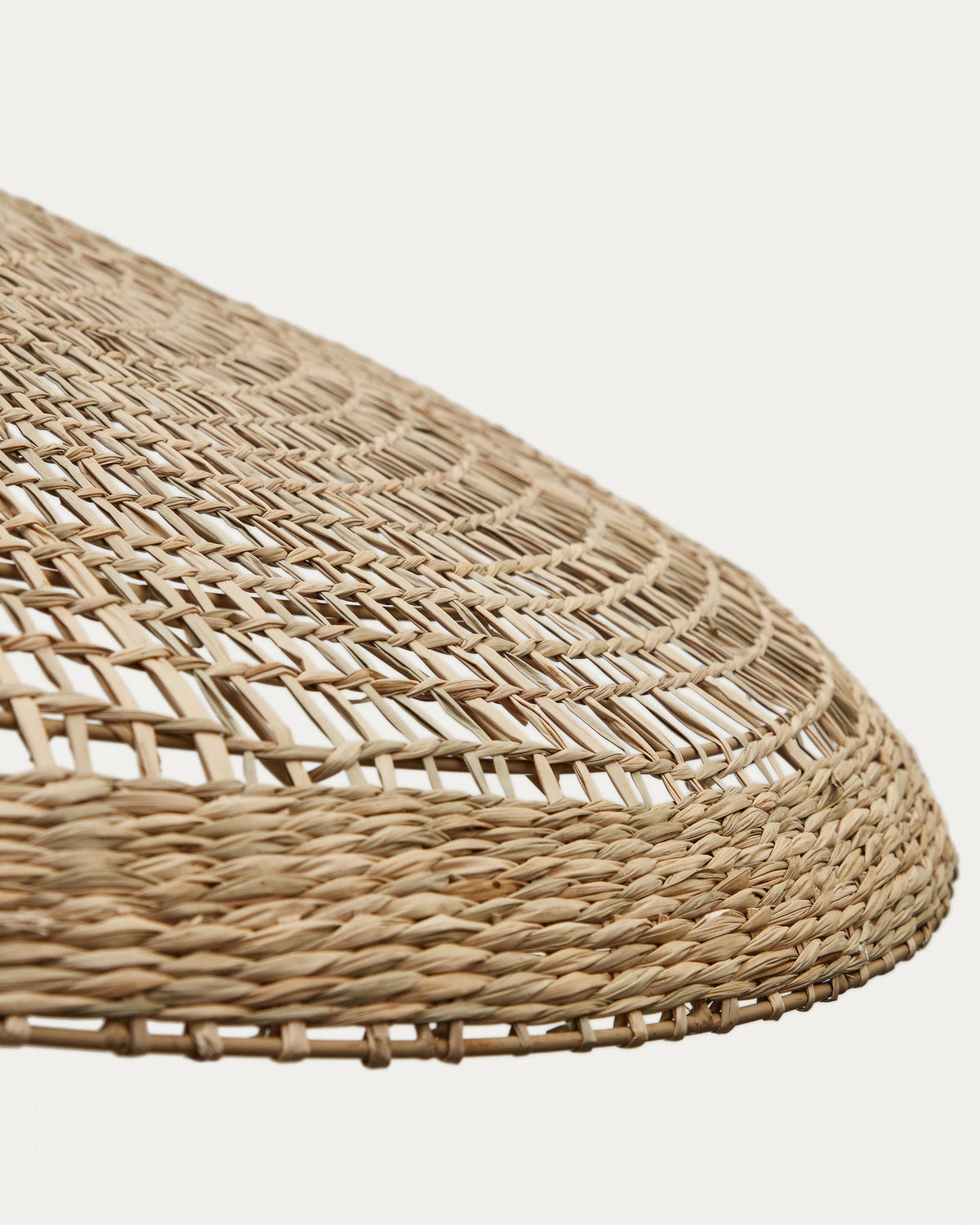 Cruilles Lampenschirm für Pendelleuchte aus Naturfasern mit natürlchem Finish Ø 100 cm in Natur präsentiert im Onlineshop von KAQTU Design AG. Lampenschirm ist von Kave Home