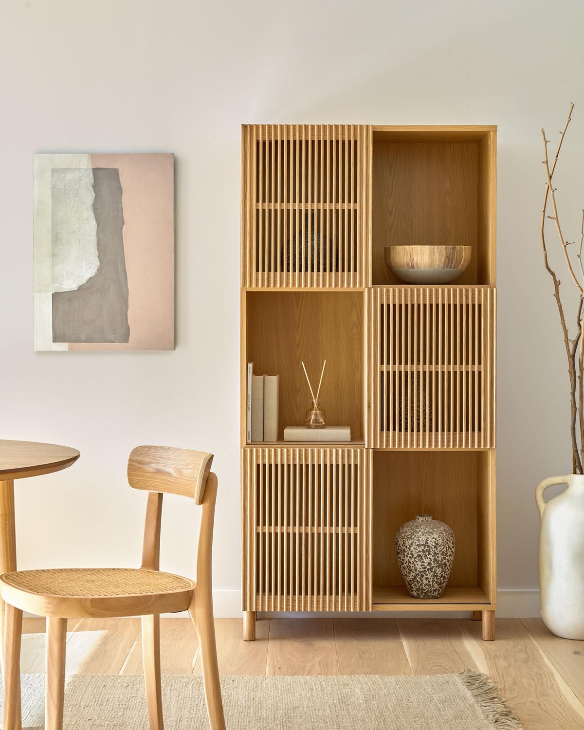 Regal Beyla aus Furnier und Massivholz aus Eiche 84,5 x 170 cm FSC 100%