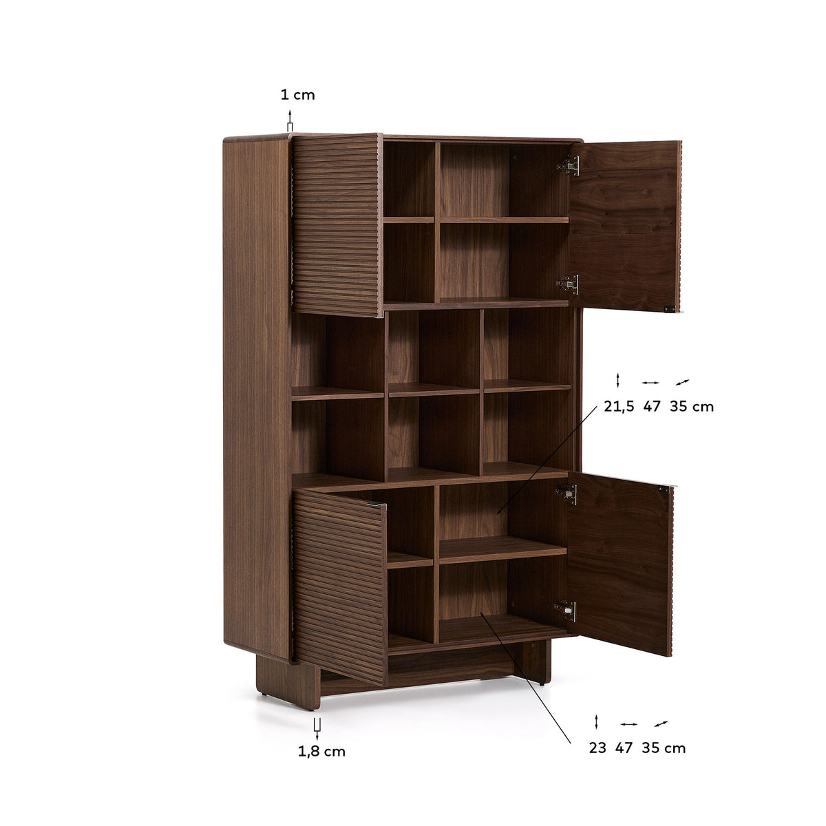 Highboard Norlen mit 4 Türen aus Nussbaumfurnier FSC Mix Credit 100 x 163 cm in Dunkelbraun präsentiert im Onlineshop von KAQTU Design AG. Sideboard ist von Kave Home