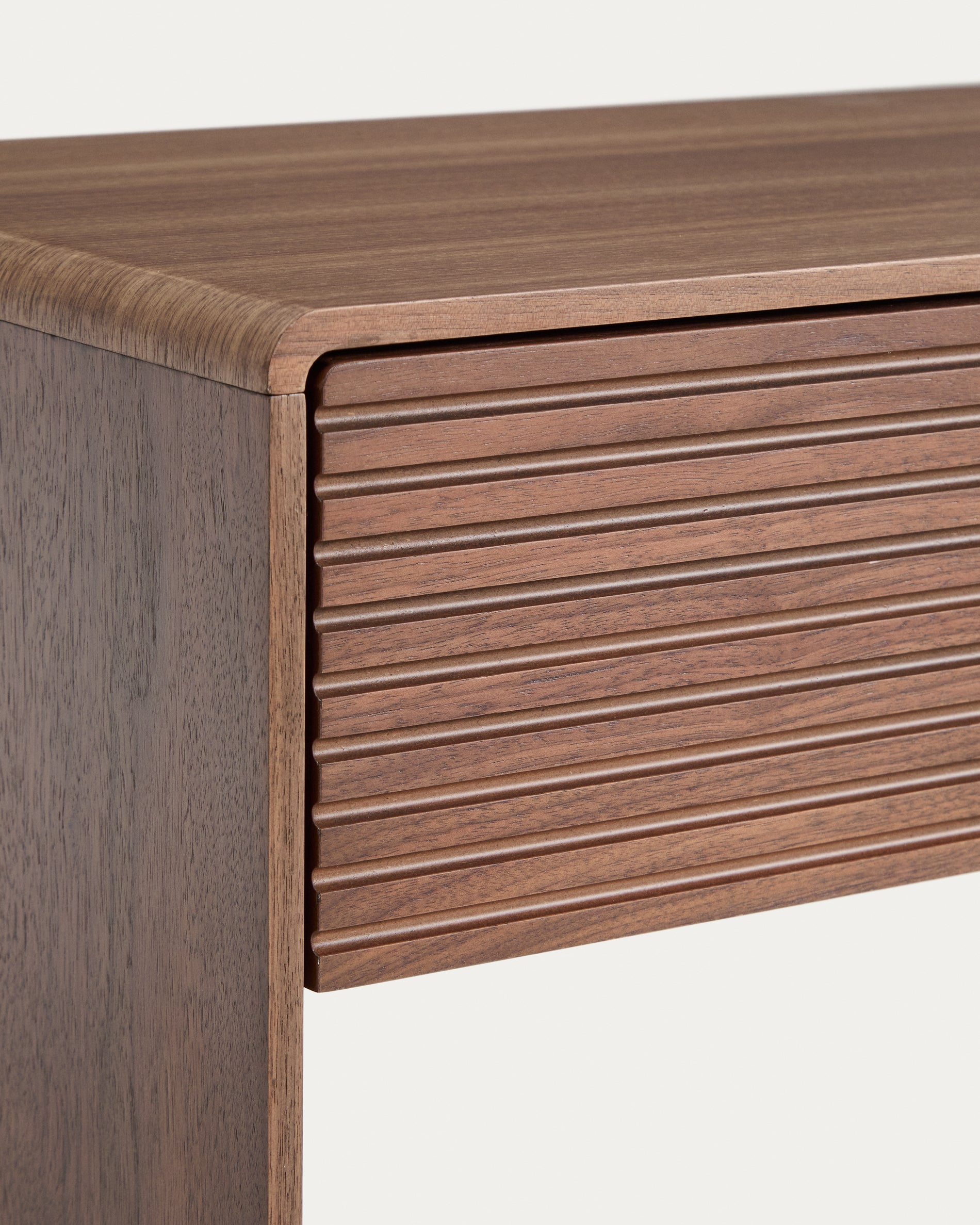 Konsolentisch Norlen in Nussbaumfurnier mit 2 Schubladen und Regalboden, FSC Mix Credit, 120 x 81 cm in Dunkelbraun präsentiert im Onlineshop von KAQTU Design AG. Konsolentisch ist von Kave Home