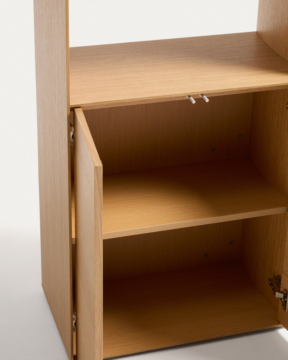 Bücherregal Visala von Kave Home in Hellbraun mit Eichenfurnier, hochformatig