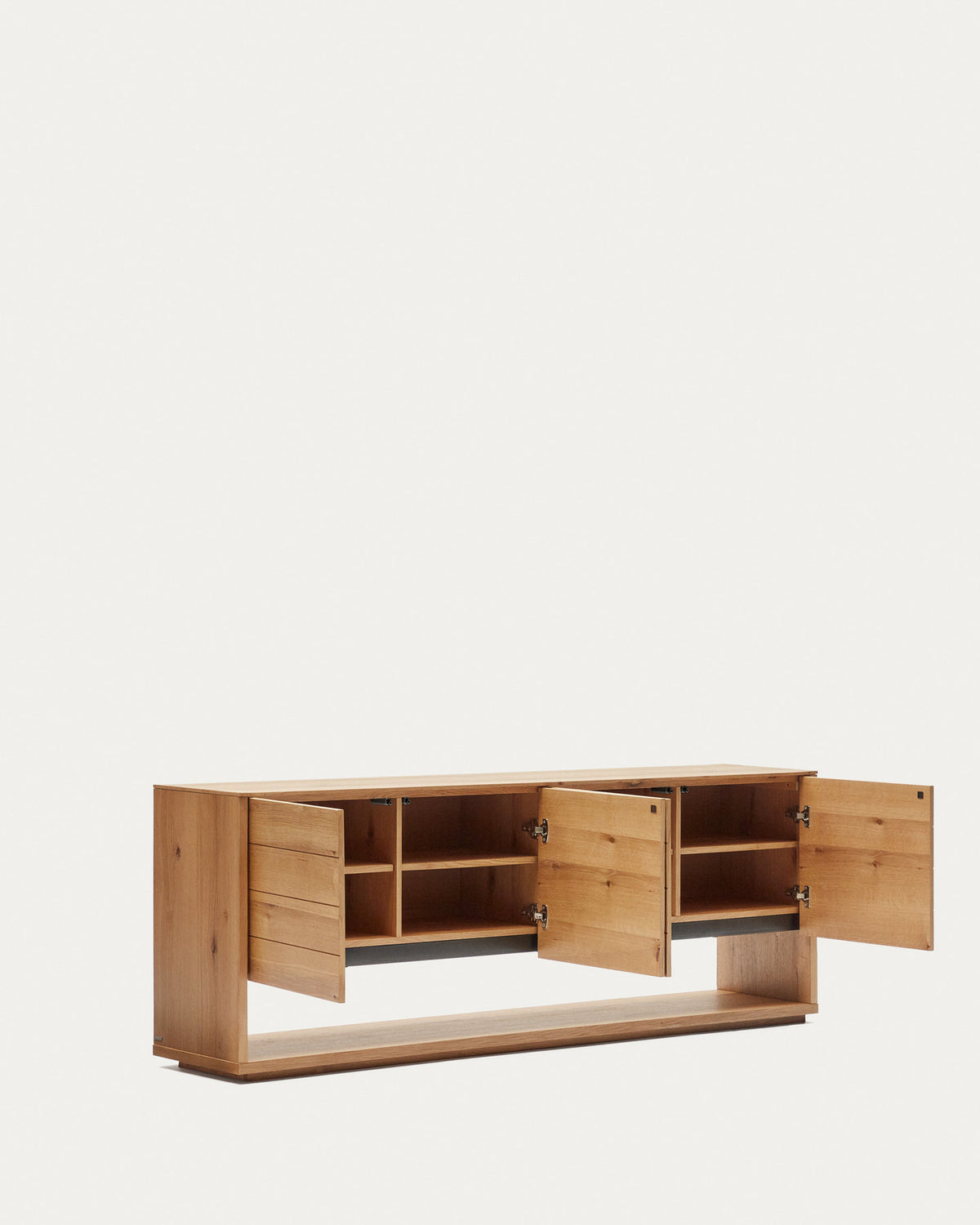 Alguema Sideboard 4 Türen mit Eichenfurnier und natürlichem Finish 200 x 74 cm in Natur präsentiert im Onlineshop von KAQTU Design AG. Sideboard ist von Kave Home