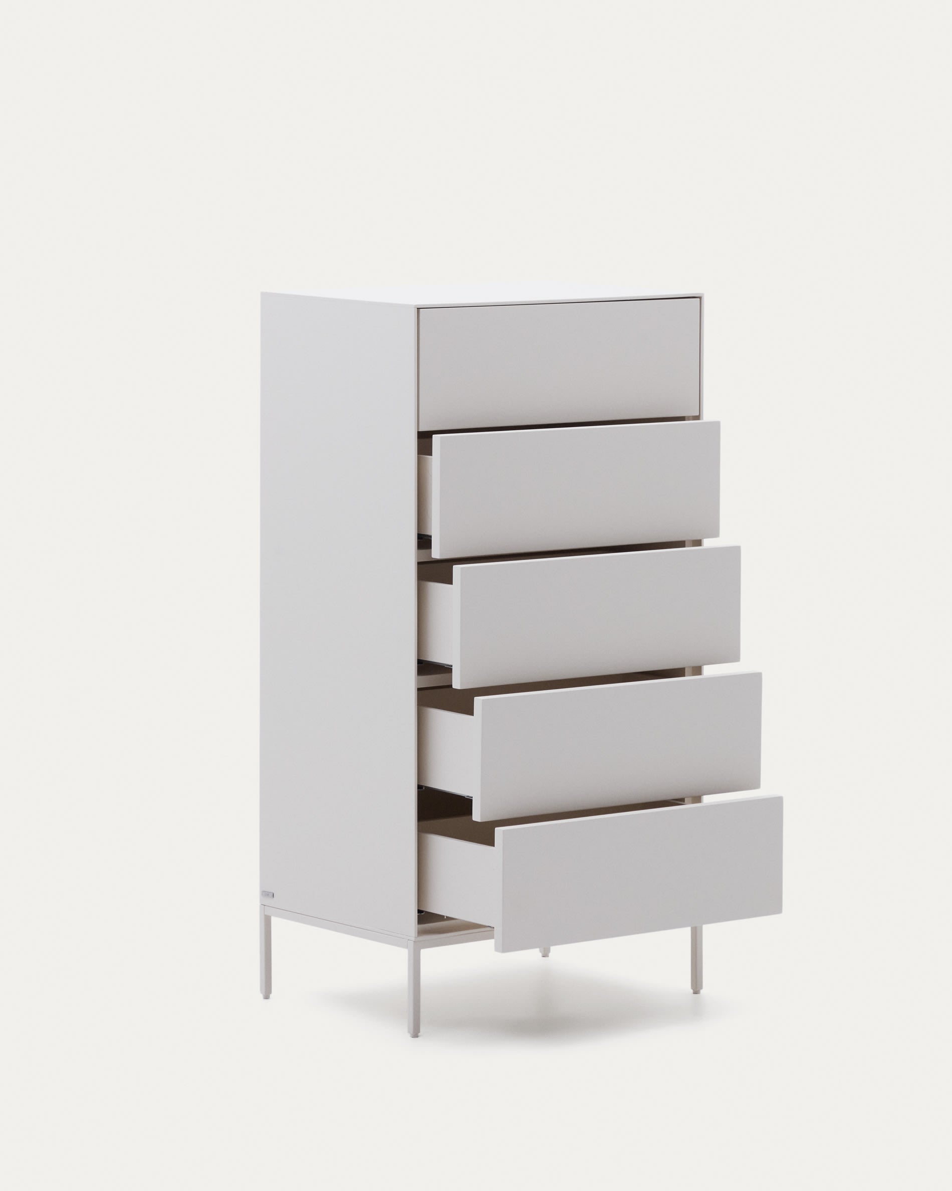 Vedrana Kommode mit 5 Schubladen, MDF, weiss lackiert, 60x114 cm, stilvolles Design, praktisch und hochwertig, von Kave Home.