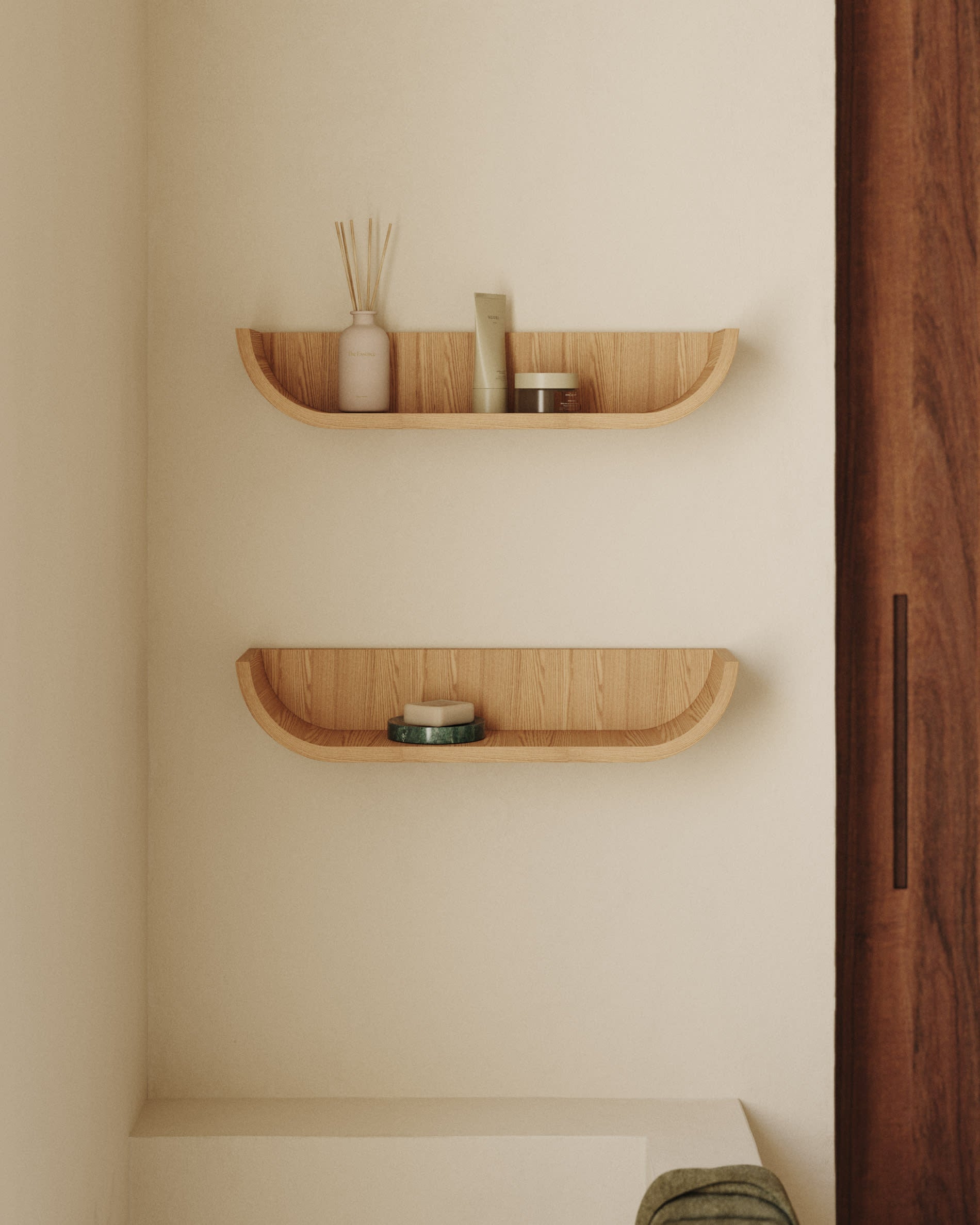 Regal Salaya aus Eschensperrholz, naturfarben, 60x12 cm, von Kave Home. Stilvolles Design für moderne Wohnräume.