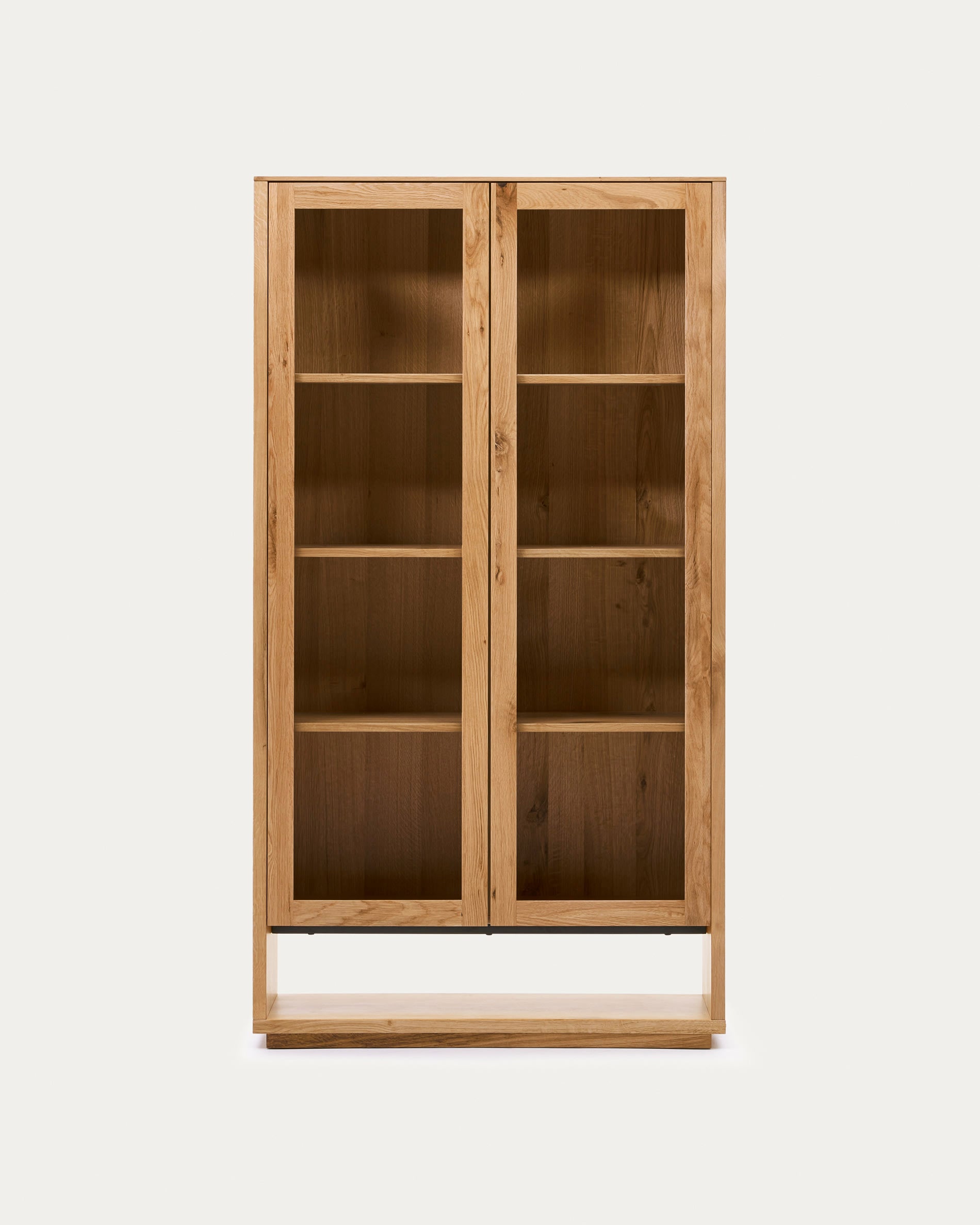 3D-Modell der Alguema Vitrine, Eichenfurnier, 100x185 cm, elegantes Design, ideal für modernes Wohnen, AR-kompatibel.