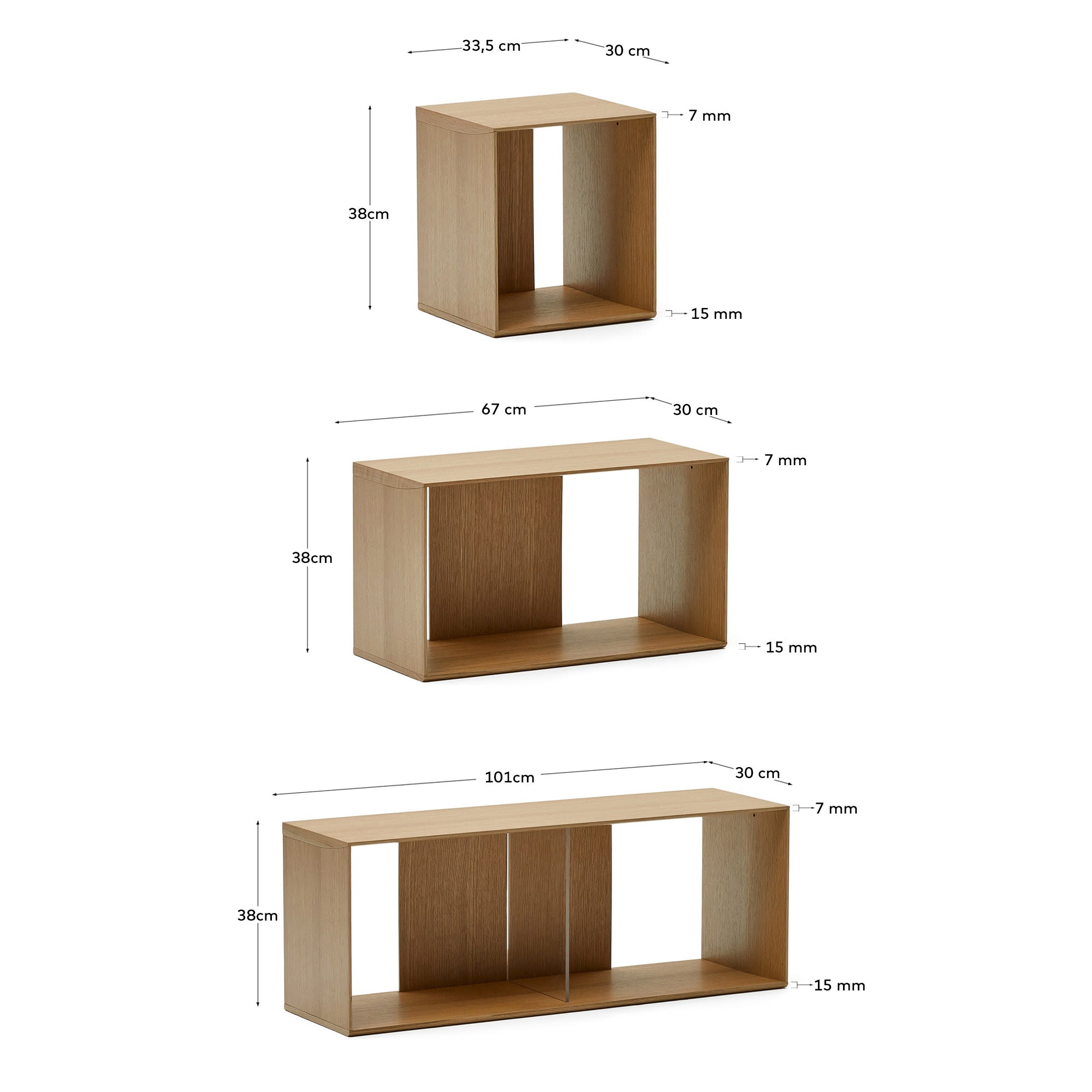 Modulares Regalset aus Eichenfurnier, flexibel anpassbar, elegant und langlebig, ideal für Bücher und Deko.