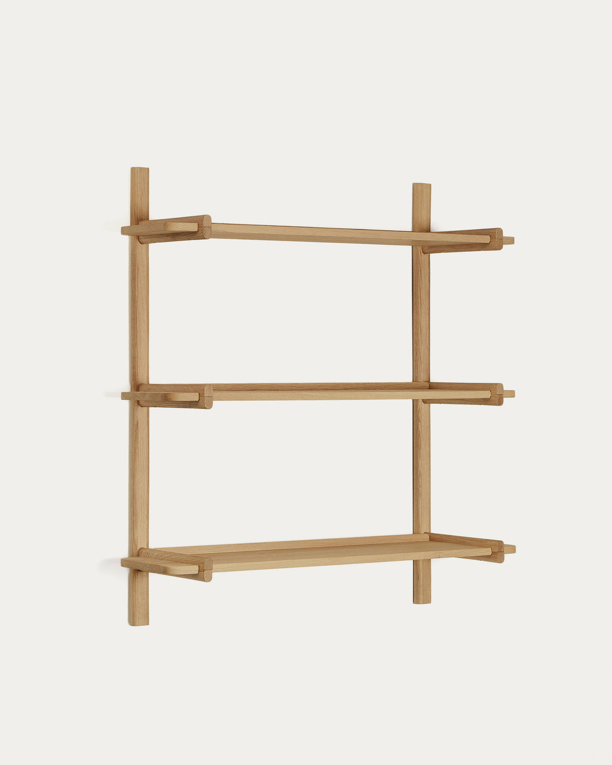 Sitra Regal modular 3 Regalbretter massives Eichenholz Finish Natur FSC Mix Credit 90 cm in Natur präsentiert im Onlineshop von KAQTU Design AG. Wandregal ist von Kave Home