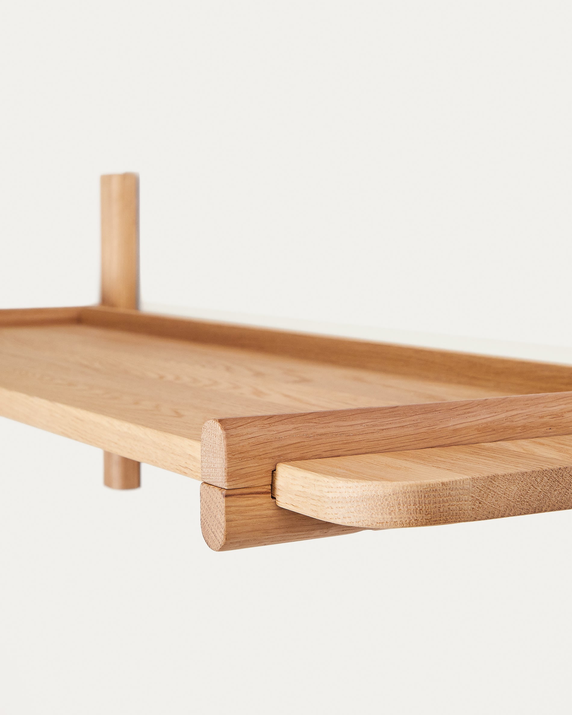 Sitra Regalmodul mit 90 cm Brett aus FSC-zertifiziertem Eichenholz, naturbelassen, von Kave Home, für flexible und elegante Raumgestaltung.