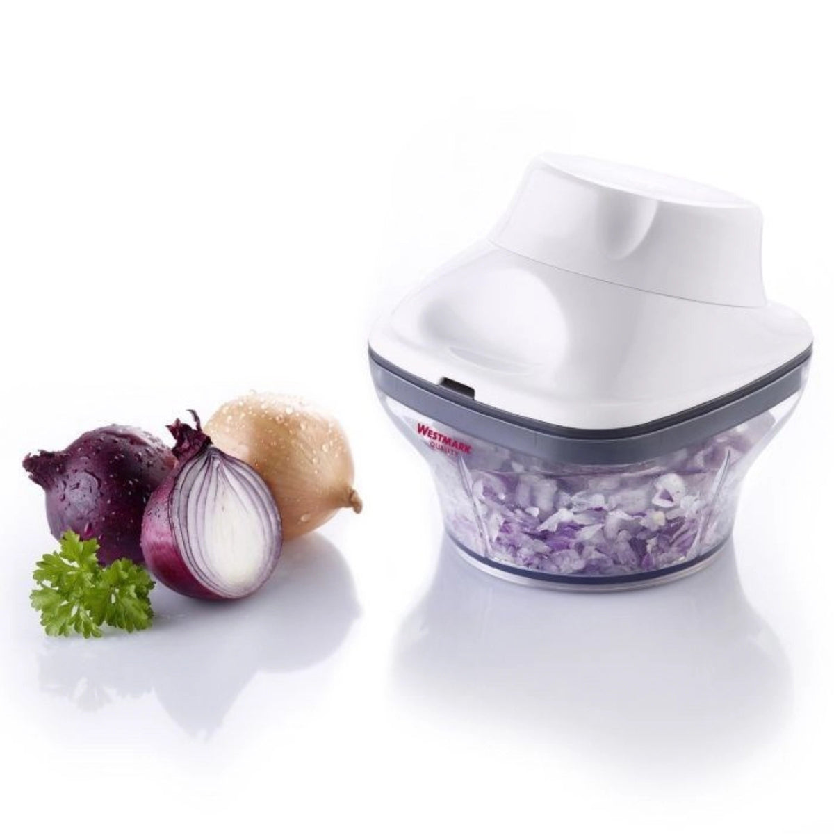 Zwiebelschneider m. Quirl-Einsatz, 12.3x12.3x12.5cm in Weiss präsentiert im Onlineshop von KAQTU Design AG. Küchenhelfer ist von Westmark