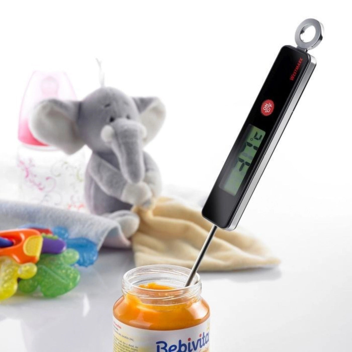 Universal Einstichthermometer in Schwarz präsentiert im Onlineshop von KAQTU Design AG. Küchenhelfer ist von Westmark
