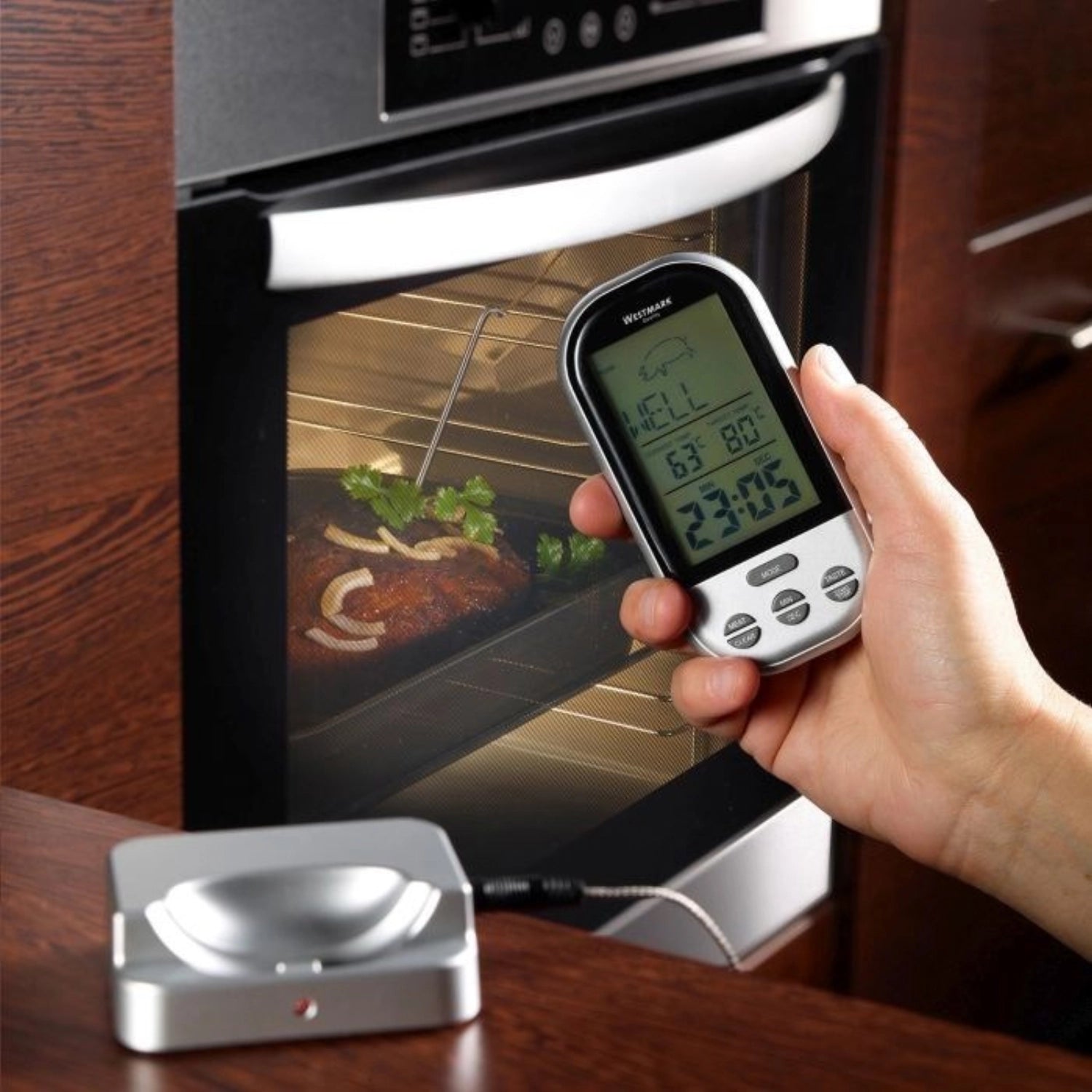 Digitales Funk-Bratenthermometer von Westmark, präzise Temperaturmessung für Grill und Küche, ideal für perfekte Grillgerichte.