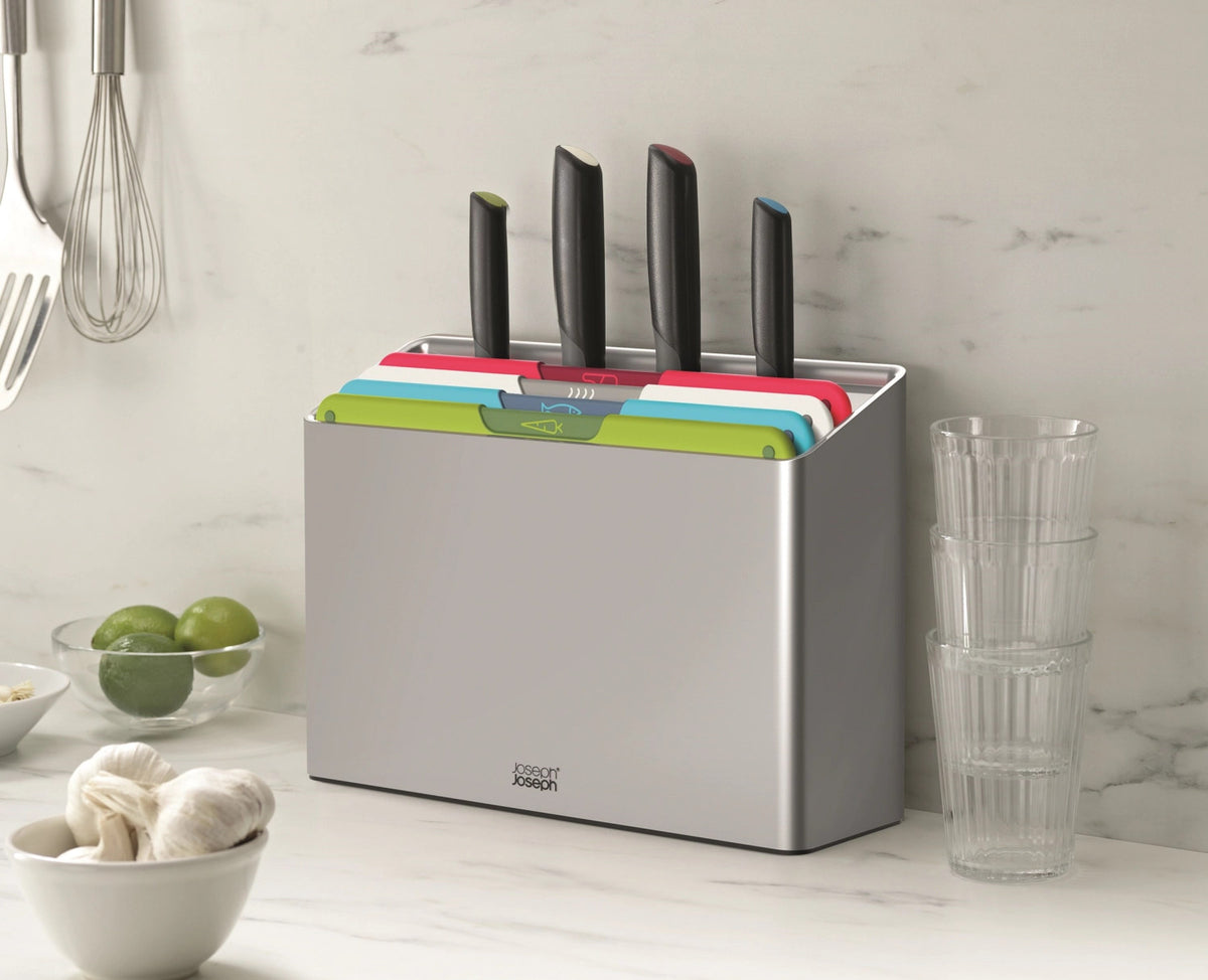 Folio Icon Plus 8tlg. Messerset multicolor in Mehrfarbig präsentiert im Onlineshop von KAQTU Design AG. Schneidbrett ist von Joseph Joseph