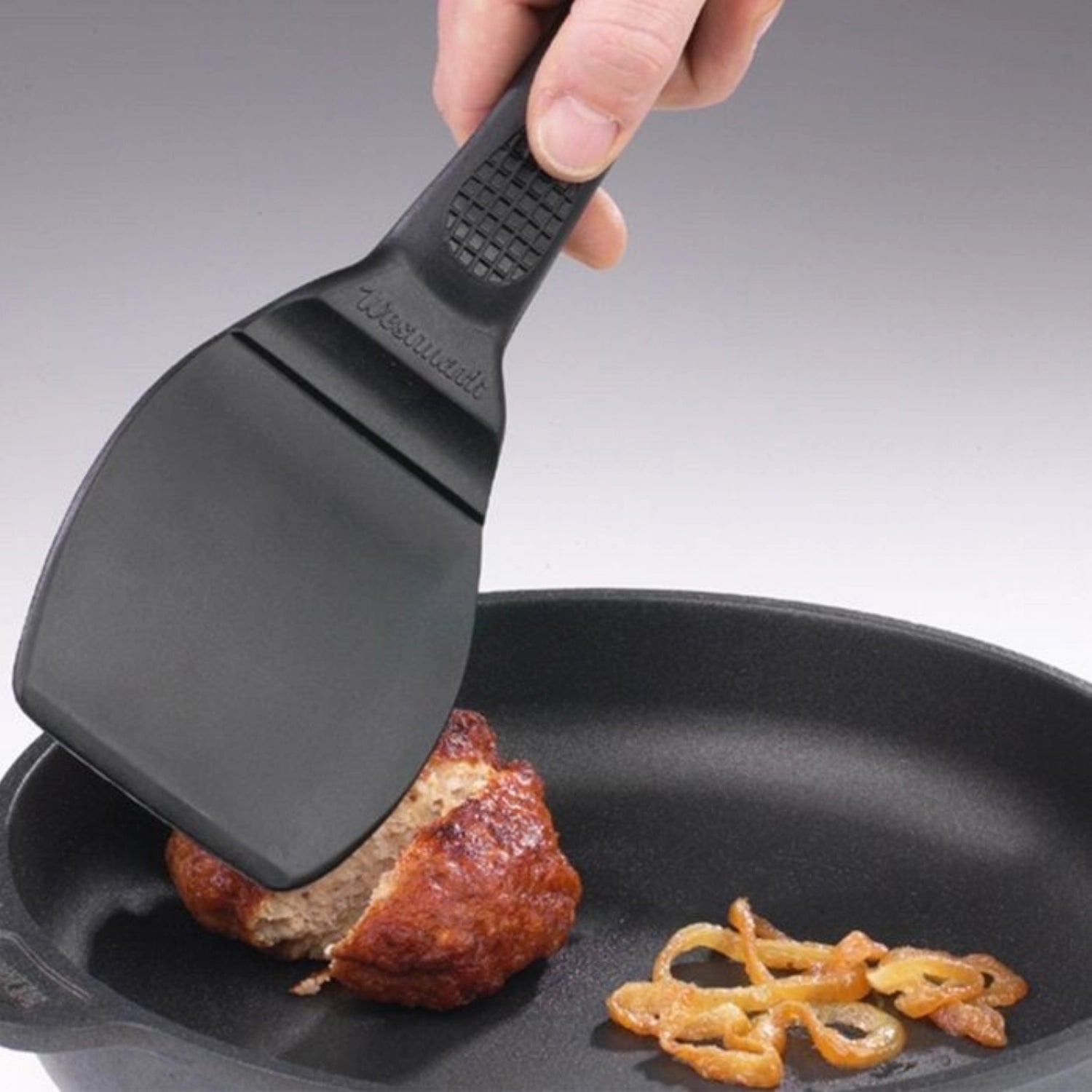 Pfannenwender Profi von Westmark, 29x9x1.5cm, ideal zum Wenden und Servieren von Speisen, robust und ergonomisch gestaltet für den Küchenprofi.