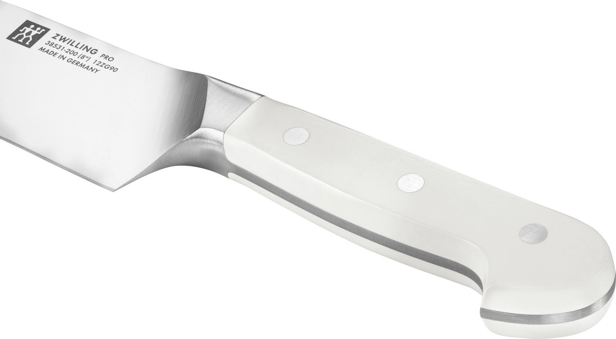 Pro le blanc Kochmesser 200mm in Weiss präsentiert im Onlineshop von KAQTU Design AG. Küchenmesser ist von Zwilling Kitchen