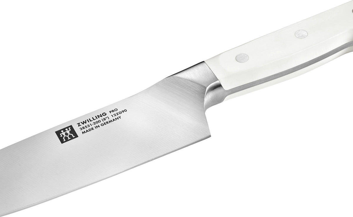 Pro le blanc Kochmesser 200mm in Weiss präsentiert im Onlineshop von KAQTU Design AG. Küchenmesser ist von Zwilling Kitchen