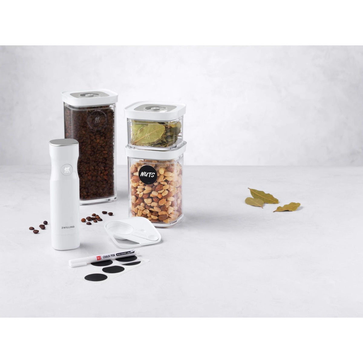 6tlg Cube Vakuum Starter Set S transparent-weiss in Transparent präsentiert im Onlineshop von KAQTU Design AG. Aufbewahrungsbeutel ist von Zwilling