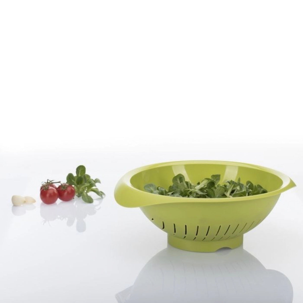 Salat-Seiher, apfelgrün, D25cm, 28x31x11cm in Grün präsentiert im Onlineshop von KAQTU Design AG. Salatzubehör ist von Westmark