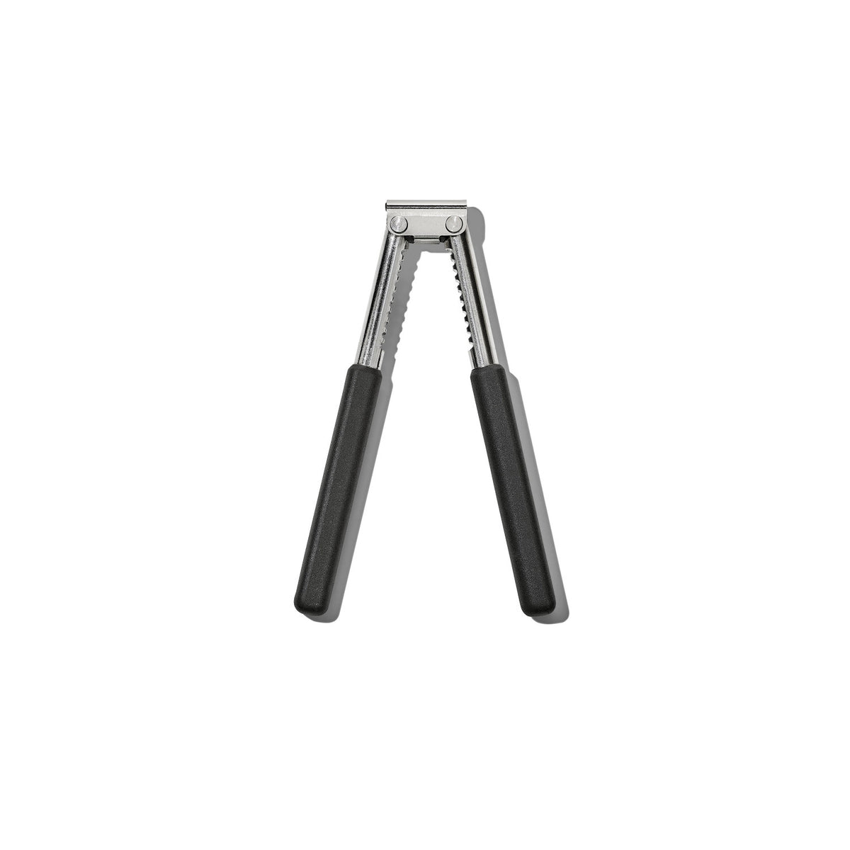 Good Grips Nussknacker für Meeresfrüchte und Nüsse in Schwarz präsentiert im Onlineshop von KAQTU Design AG. Küchenhelfer ist von OXO