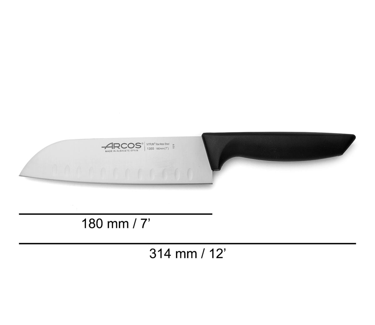 Niza Santoku Messer Klinge 18cm in Schwarz präsentiert im Onlineshop von KAQTU Design AG. Küchenmesser ist von Arcos