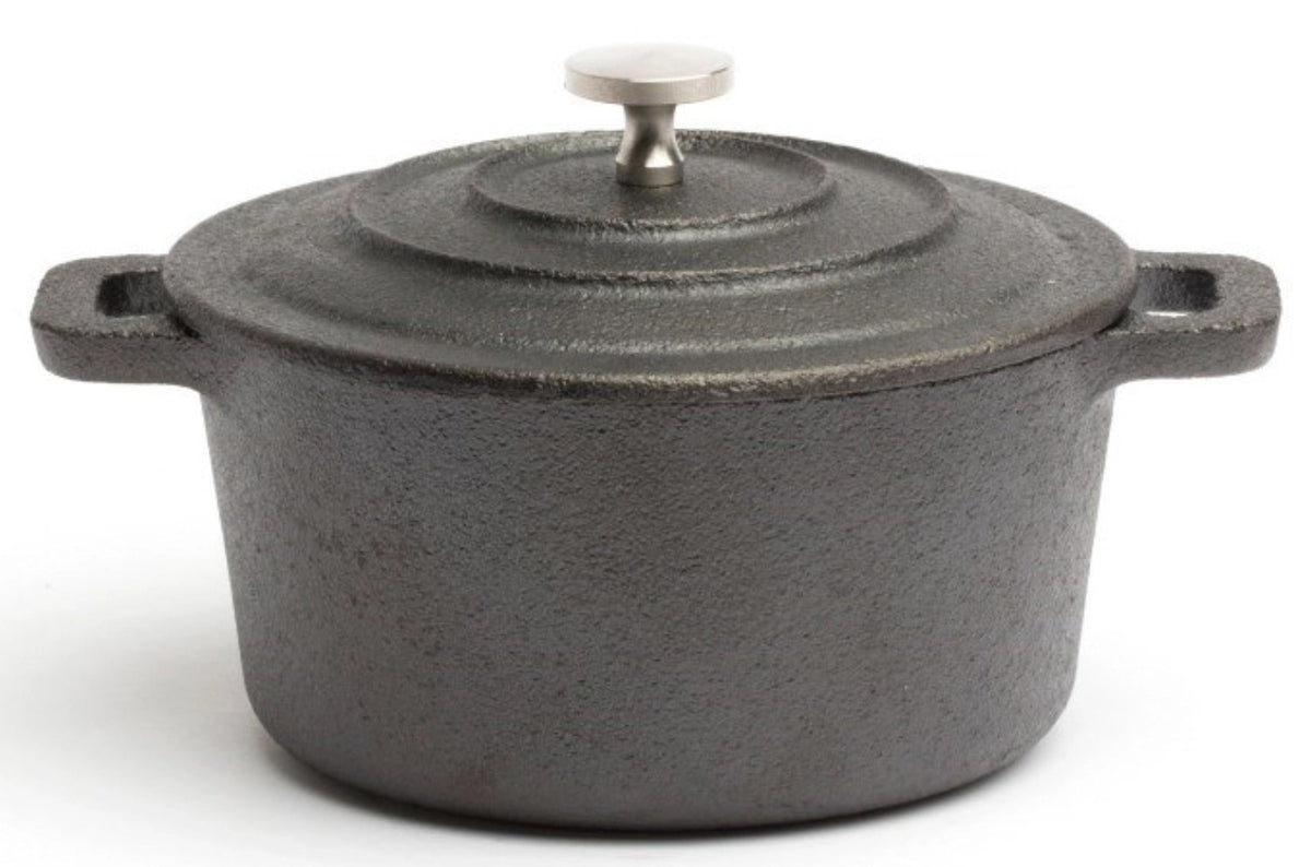 Kasserolle Mini Gusseisen rund D: 11cm H: 6cm in Schwarz präsentiert im Onlineshop von KAQTU Design AG.  ist von Comas