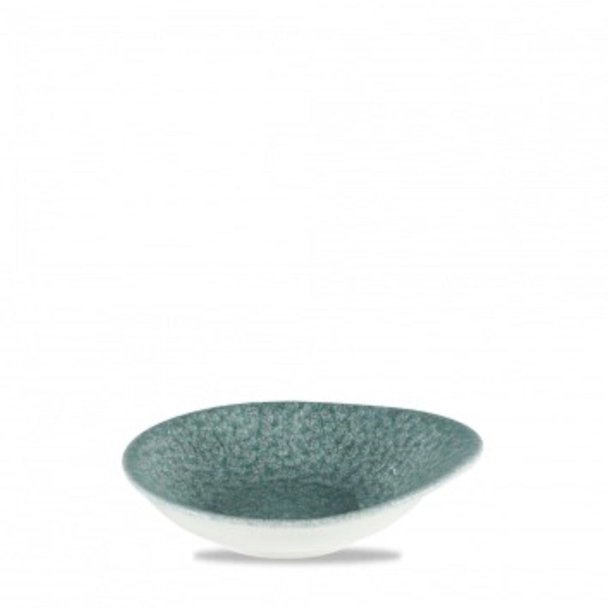 S.P. Raku Topaz Blue Schale Organic 16x14.5cm in Blau präsentiert im Onlineshop von KAQTU Design AG. Schale ist von Churchill