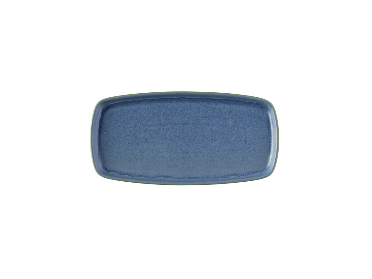 Emerge Oslo Blue Platte rechteckig 30x14.7cm in Blau präsentiert im Onlineshop von KAQTU Design AG. Platte ist von Churchill