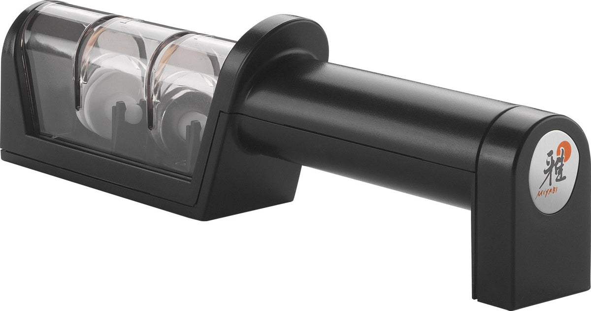 Miyabi Messerschärfer (Diamant- und Keramikrolle) in Schwarz präsentiert im Onlineshop von KAQTU Design AG. Damastmesser ist von Miyabi