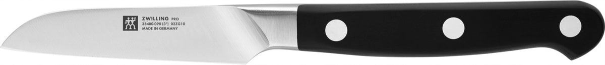 Zwilling Pro Gemüsemesser 90  mm in Schwarz präsentiert im Onlineshop von KAQTU Design AG. Küchenmesser ist von Zwilling Kitchen