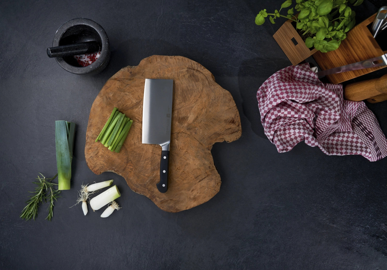 <tc>Zwilling</tc> Pro Chinese chef's knife 180 mm