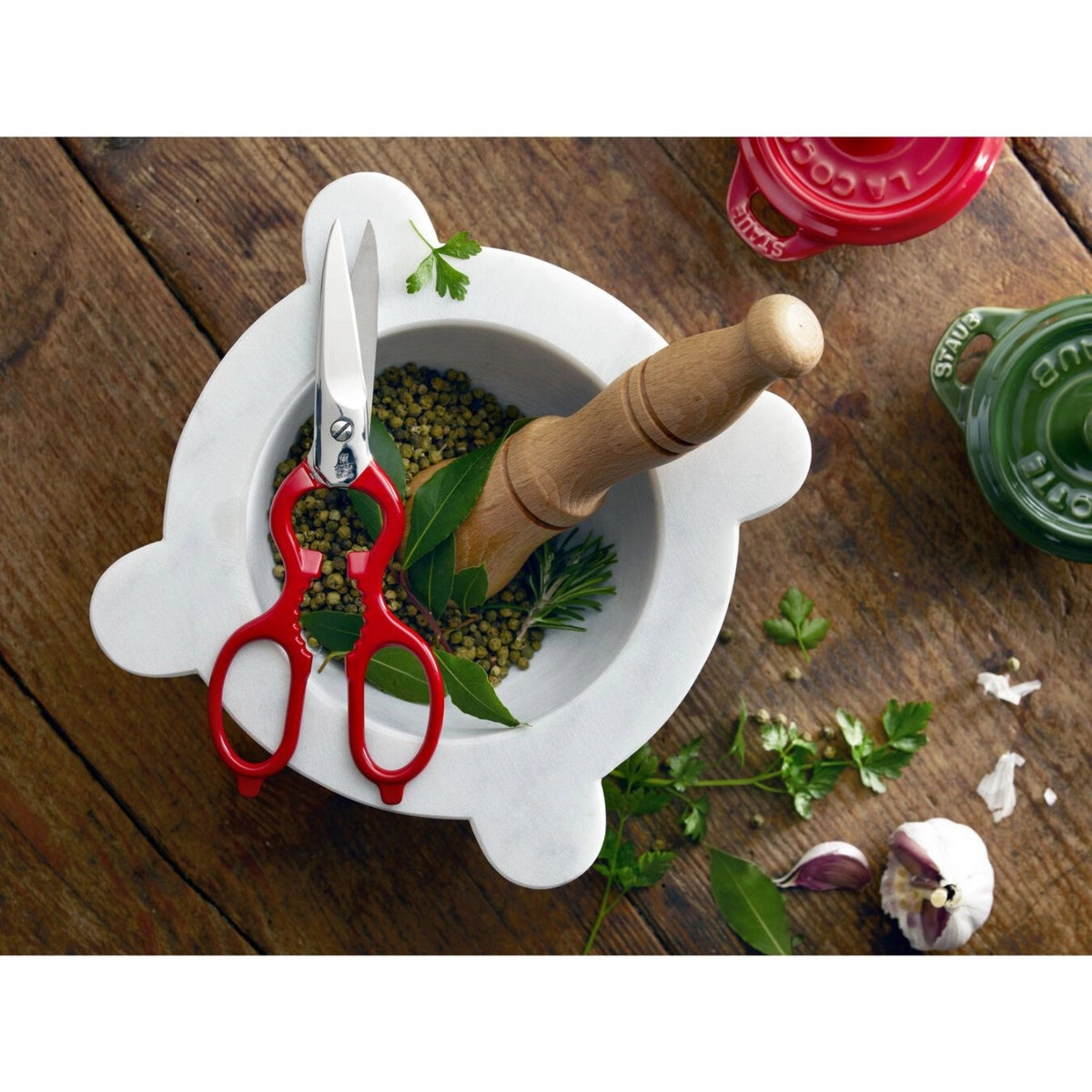 Küchenhilfe Vielzweckschere, rot, 200mm in Rot präsentiert im Onlineshop von KAQTU Design AG. Küchenhelfer ist von Zwilling Kitchen