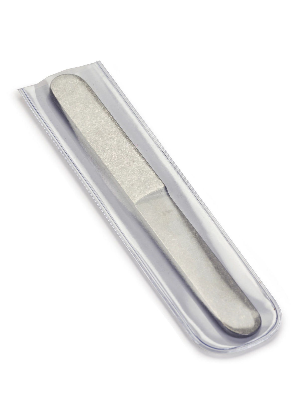 Silbernes Tafelmesser Surface von Serax aus Edelstahl in schmaler, flacher Form