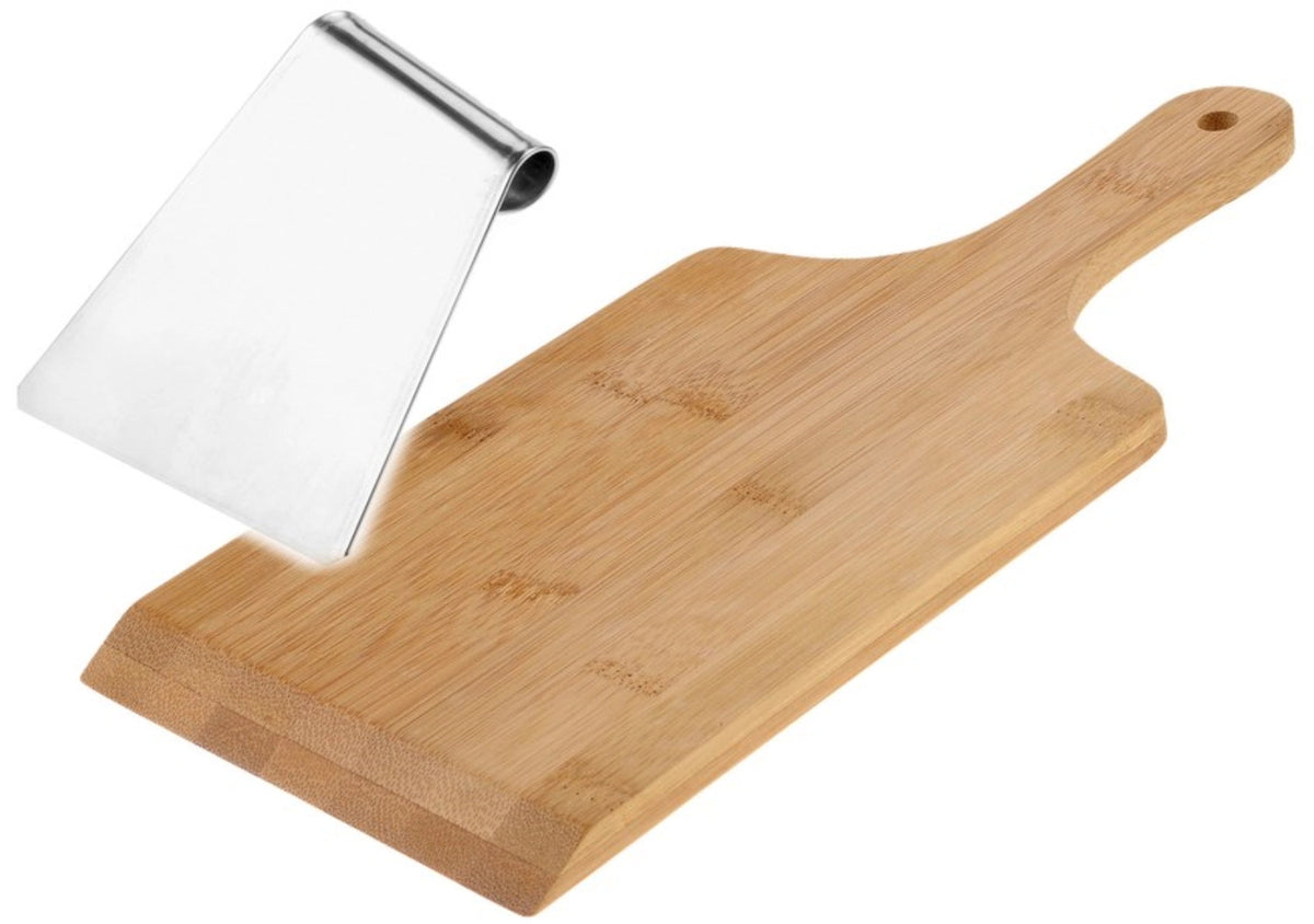 2-tlg. Set mit Spätzlebrett u. Schaber, 32x14x3.1cm in Braun präsentiert im Onlineshop von KAQTU Design AG. Küchenhelfer ist von Westmark