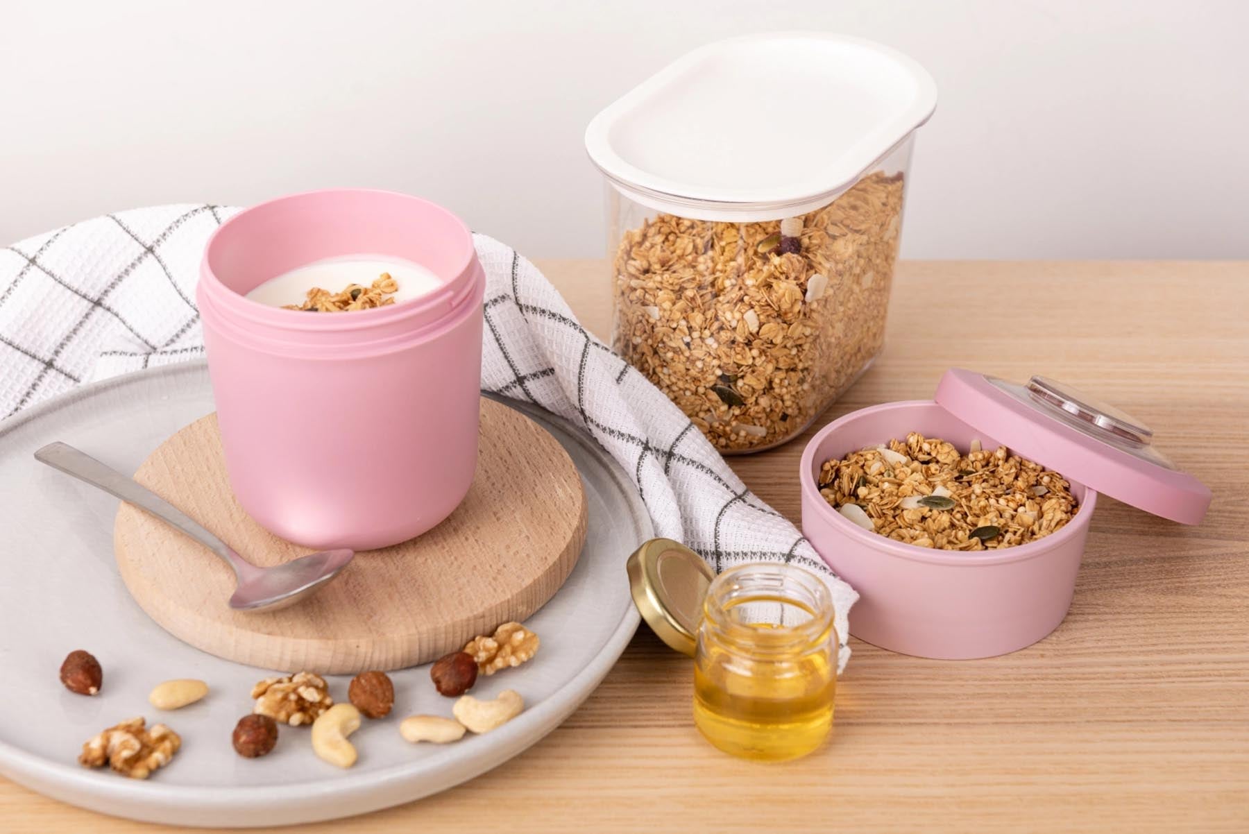 Elegante Amuse Life Schüssel in zartem Pink, Ø105x142mm, ideal für Snacks und kleine Mahlzeiten, stilvoll und funktional.