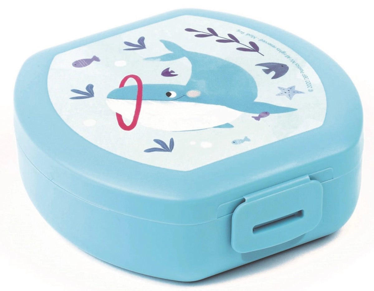 Sealife Cookiebox Wal  112x110x40  Hellblau in Blau präsentiert im Onlineshop von KAQTU Design AG. Snackbox ist von Amuse