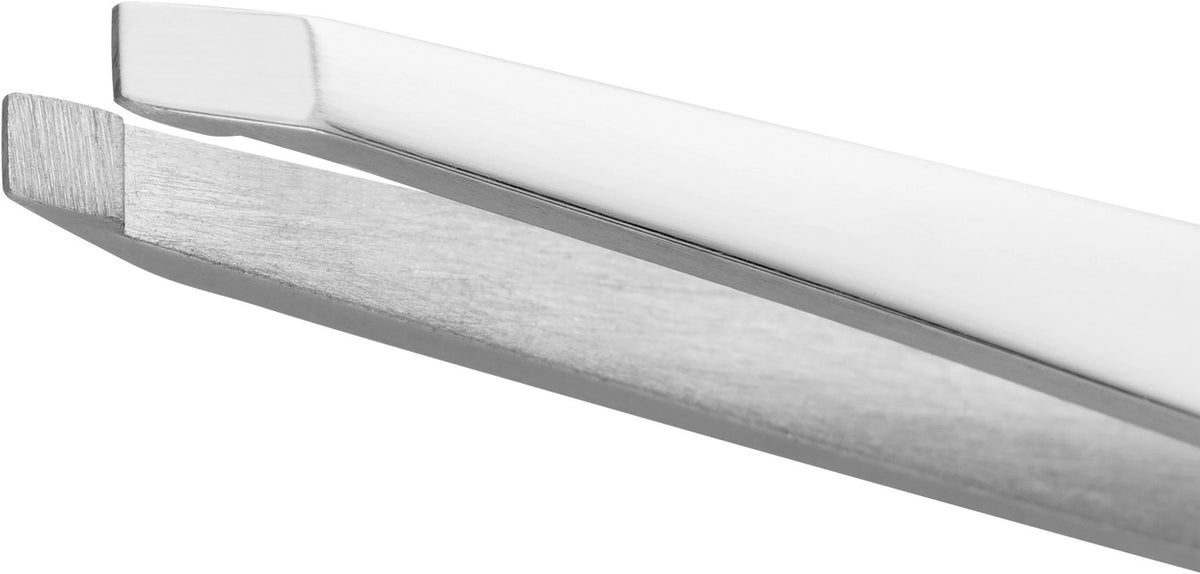 Pinzette, gerade, poliert 90mm in Silber präsentiert im Onlineshop von KAQTU Design AG. Pflege ist von Zwilling Beauty