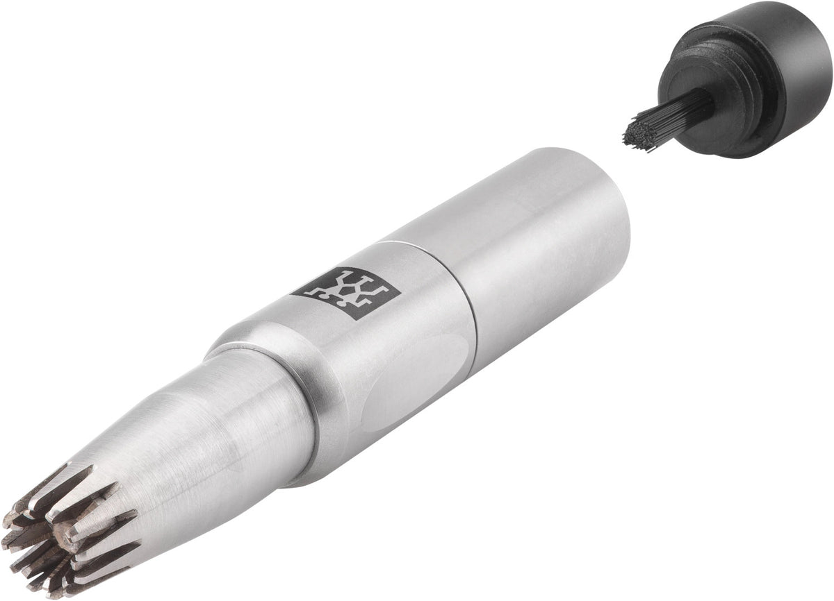 Nasen- und Ohrenhaarschneider, rostfrei 60mm in Silber präsentiert im Onlineshop von KAQTU Design AG. Pflege ist von Zwilling Beauty