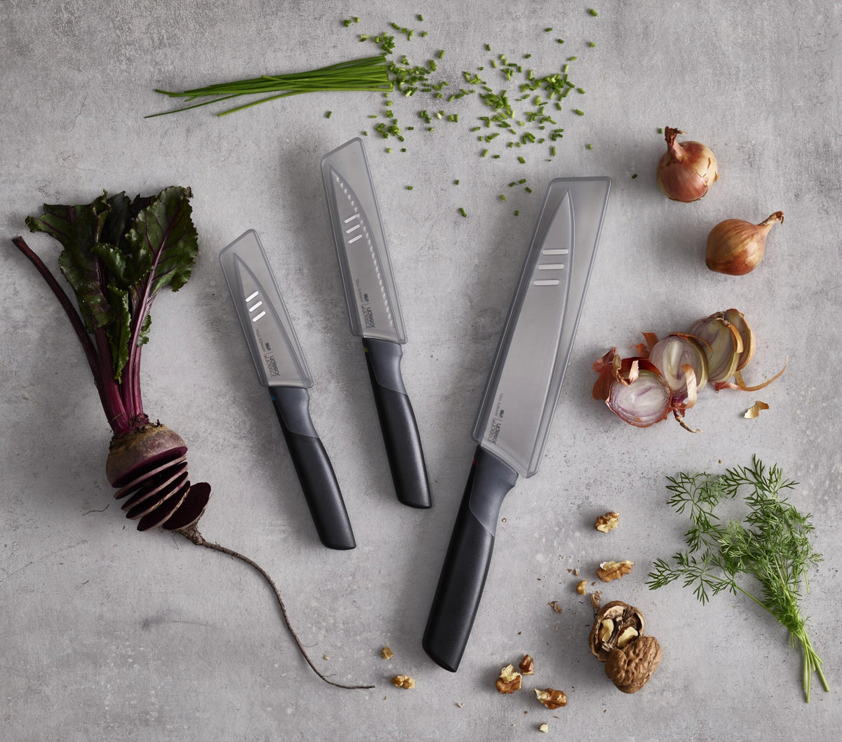 3-tlg. Elevate Messer in Schwarz präsentiert im Onlineshop von KAQTU Design AG. Küchenmesser ist von Joseph Joseph