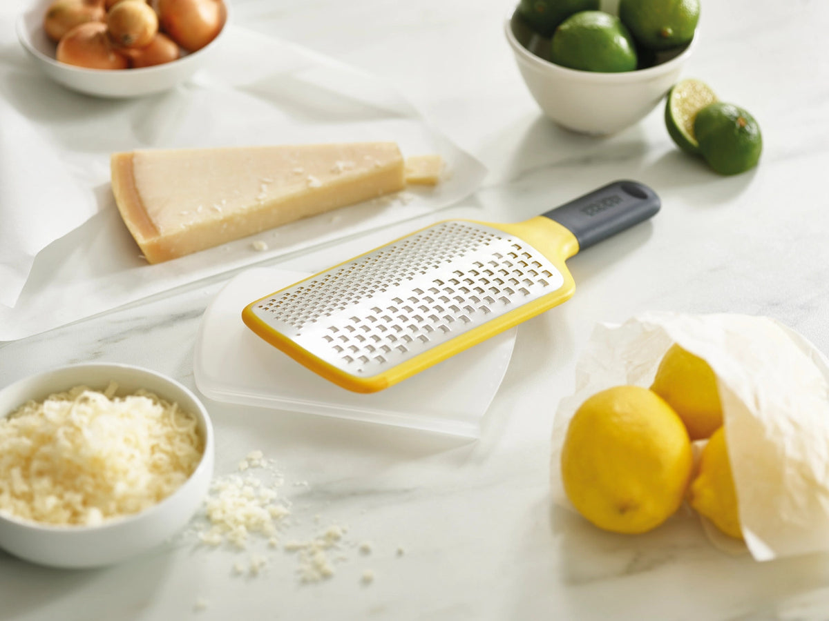 Promo Gadget Set 2tlg. Multi-Grip Mand. Multi-Grate Reibe in  präsentiert im Onlineshop von KAQTU Design AG. Reiben + Raffeln ist von Joseph Joseph